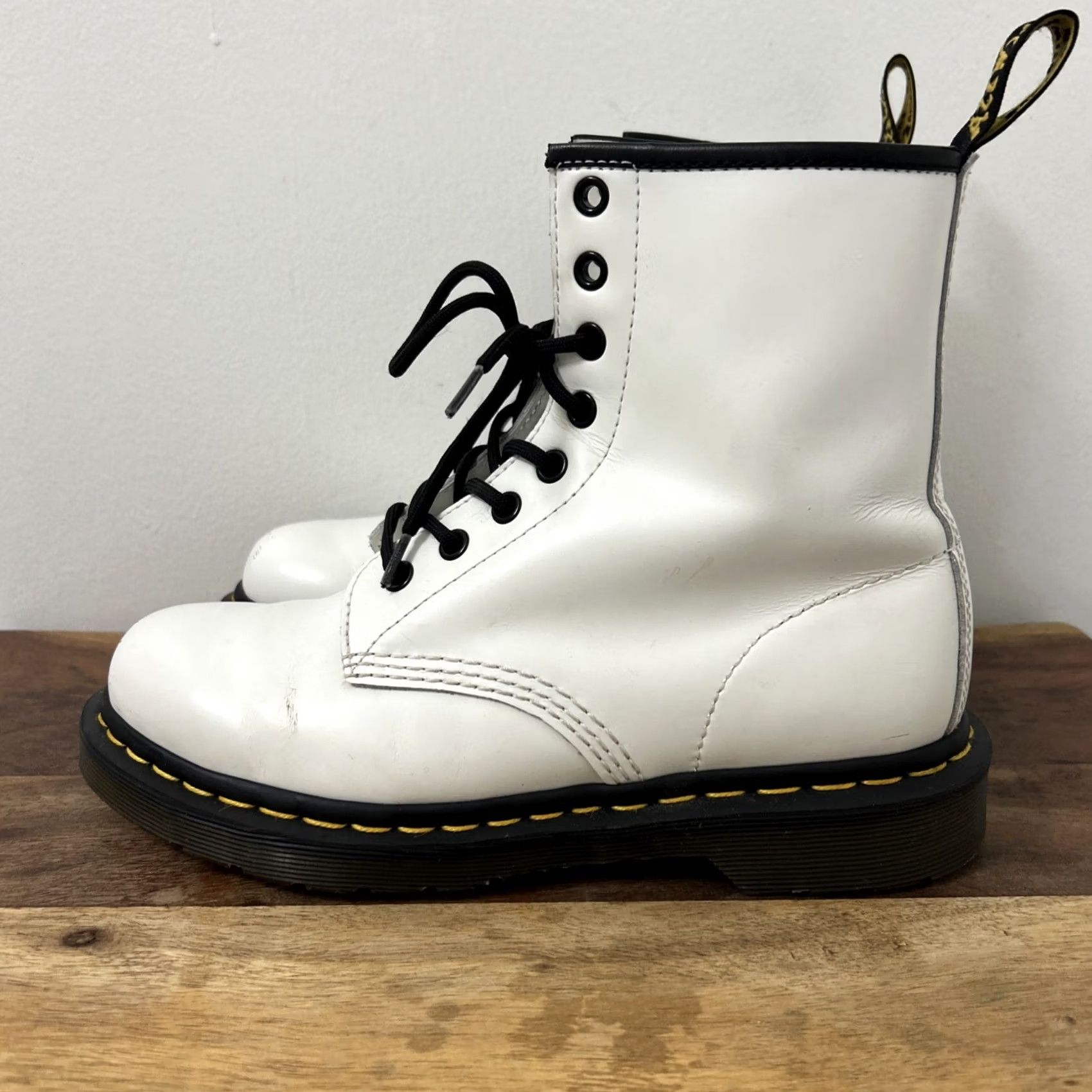 Dr. Martens Dr Martens 1460 Boots Womens Size 7 White Patent Leather 8 Hole Lace Up 11822 Size US 7 / IT 37 - 4 Thumbnail