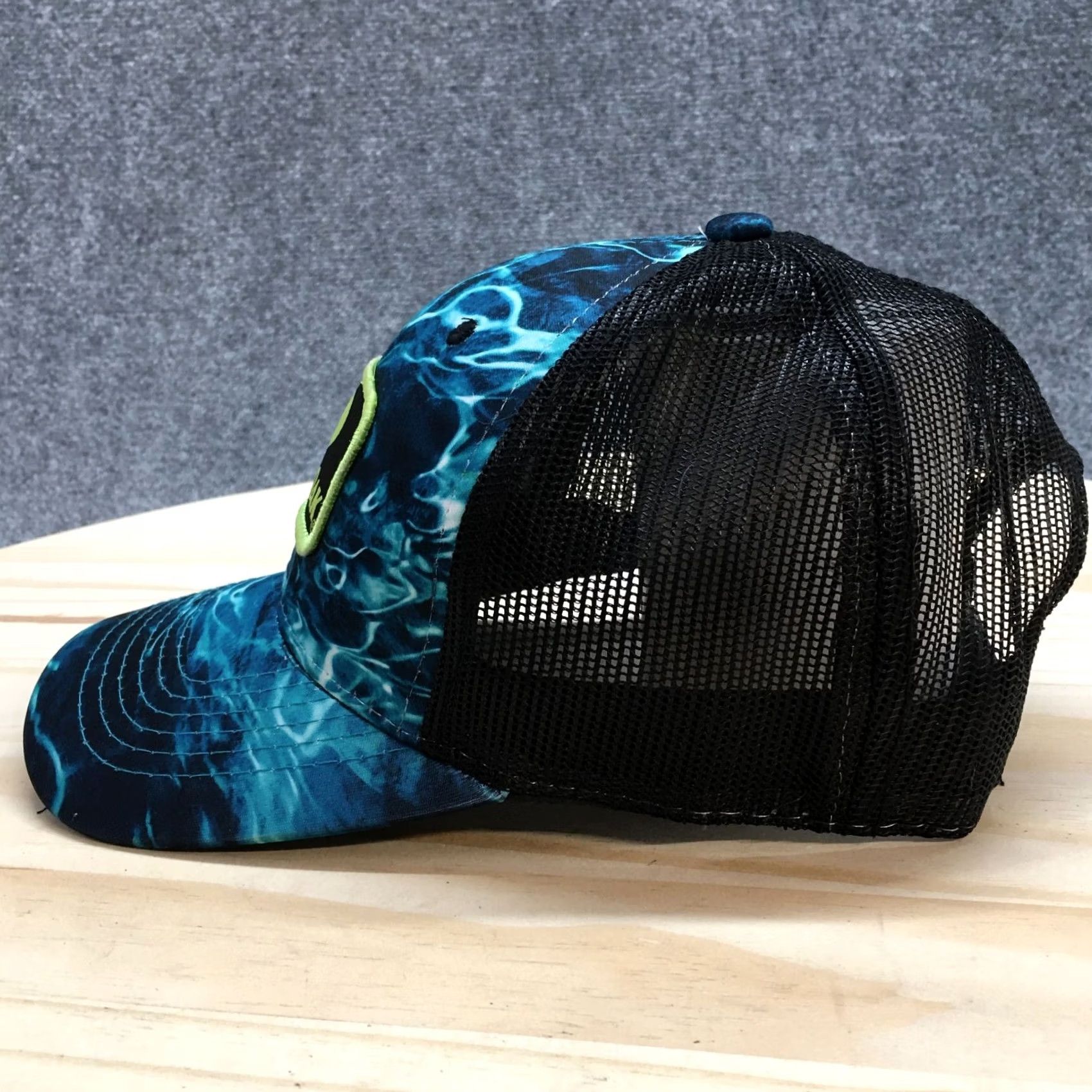 Vintage Mossy Oak Fishing Trucker Hat Mens Black Blue OS Curved Brim Embroidered Logo Size ONE SIZE - 4 Thumbnail