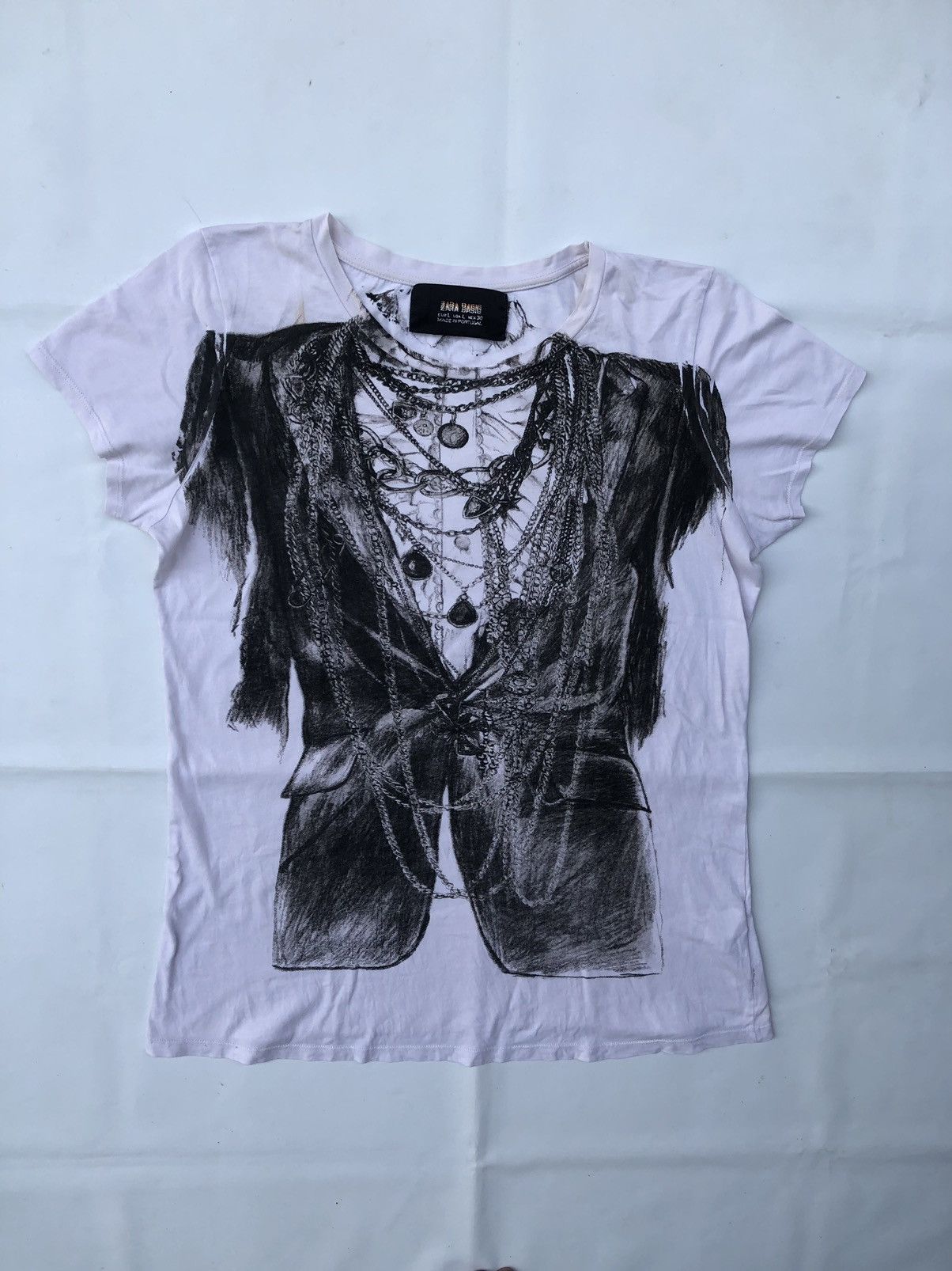 Japanese Brand Japanese Gothic Zara Nice Artwork Desain Rock Style Tee Size US L / EU 52-54 / 3 - 1 Thumbnail