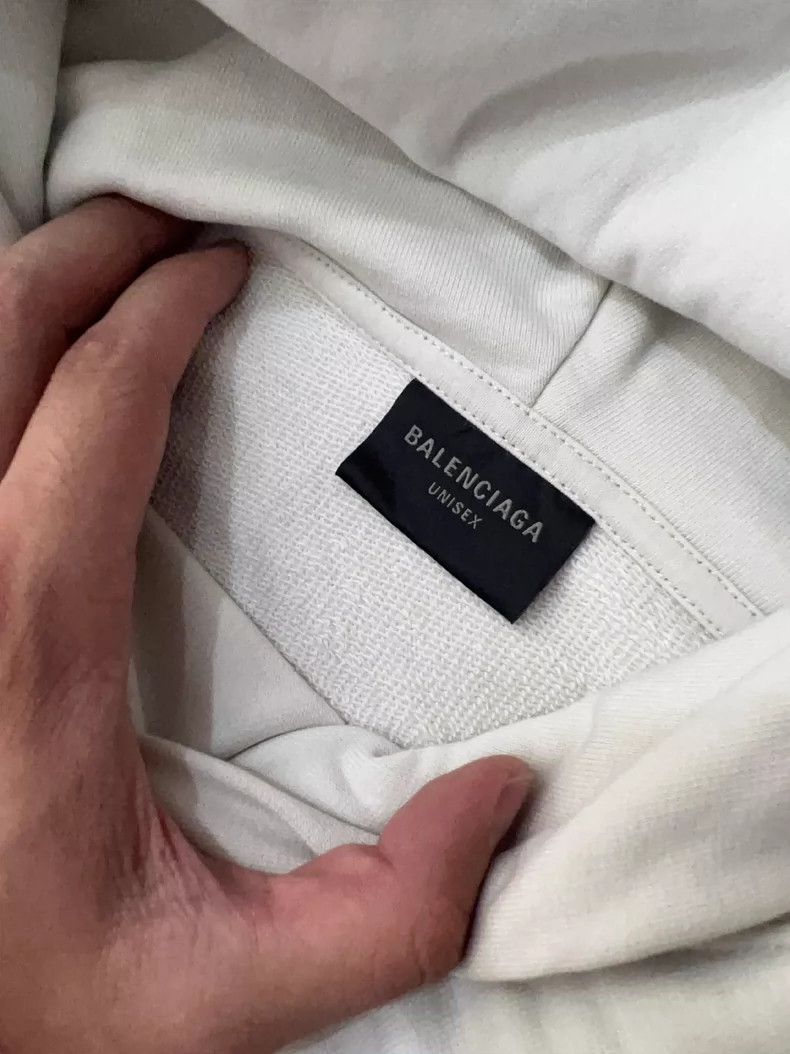 Balenciaga Balenciaga White tape coke tape wave sweater Size US L / EU 52-54 / 3 - 3 Thumbnail