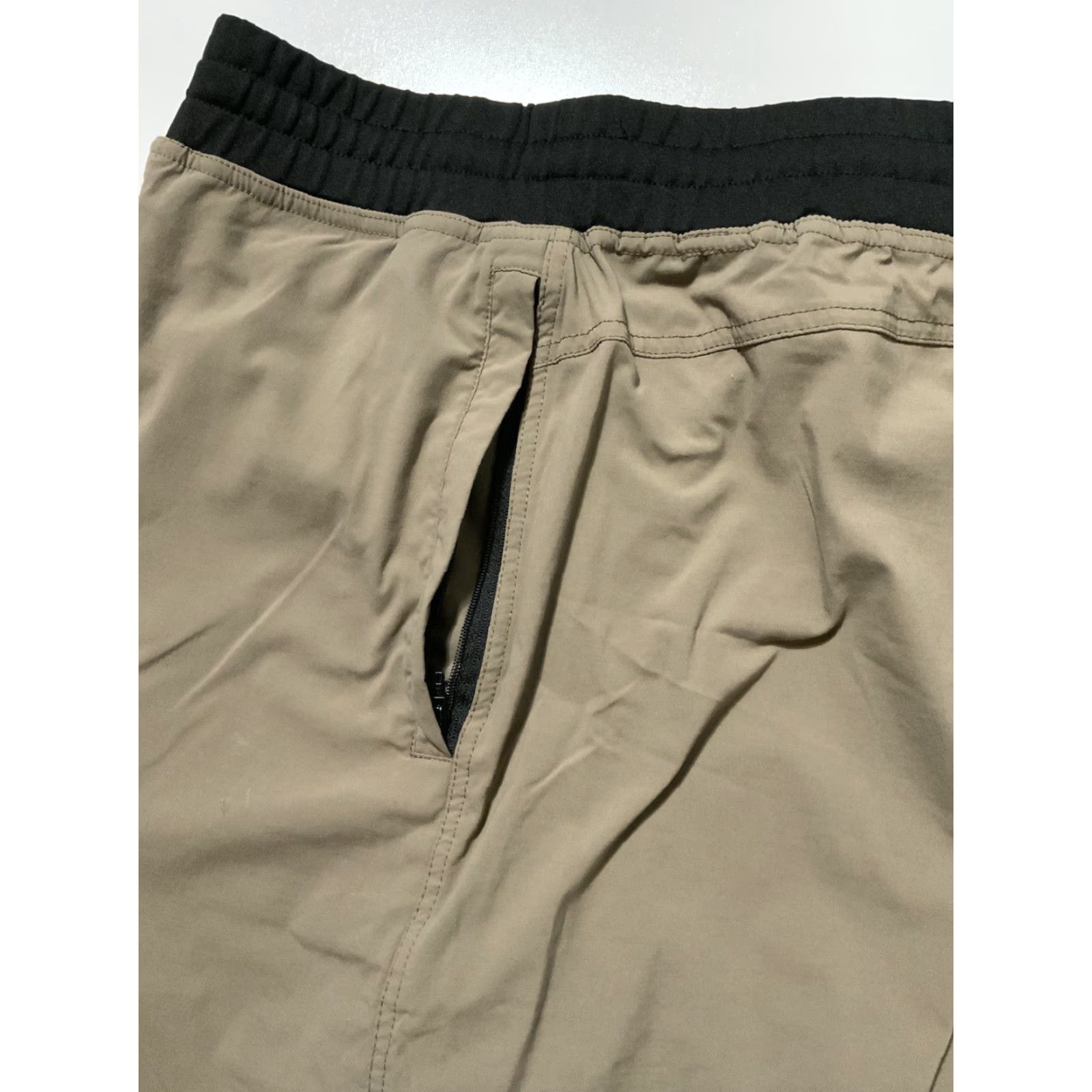 Vintage Strongbody Taupe Black 7” Inseam Workout Gym Stretch Training Shorts Sz. L Size US 33 - 7 Thumbnail
