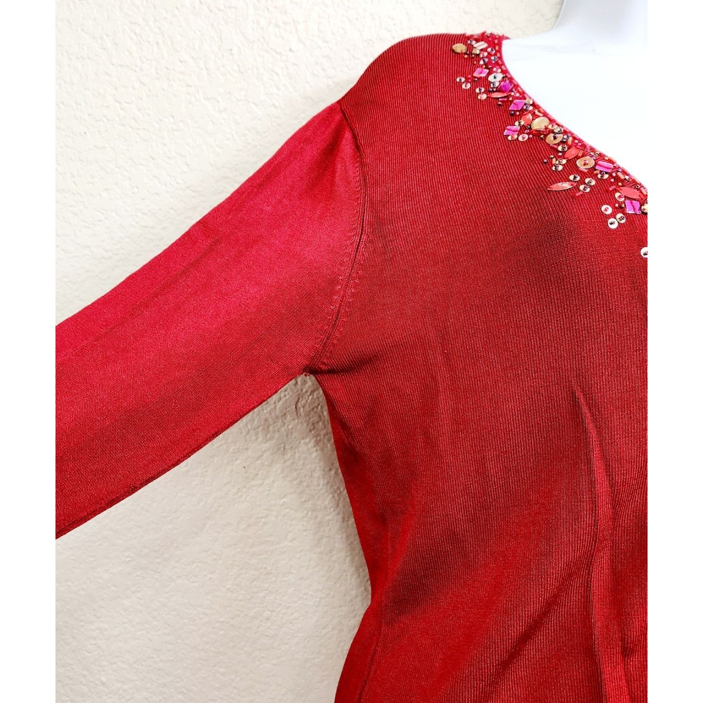 Bloomingdale's VTG Bloomingdale's Red Beaded V Neck Sleeves Cardigan Small Size S / US 4 / IT 40 - 3 Thumbnail