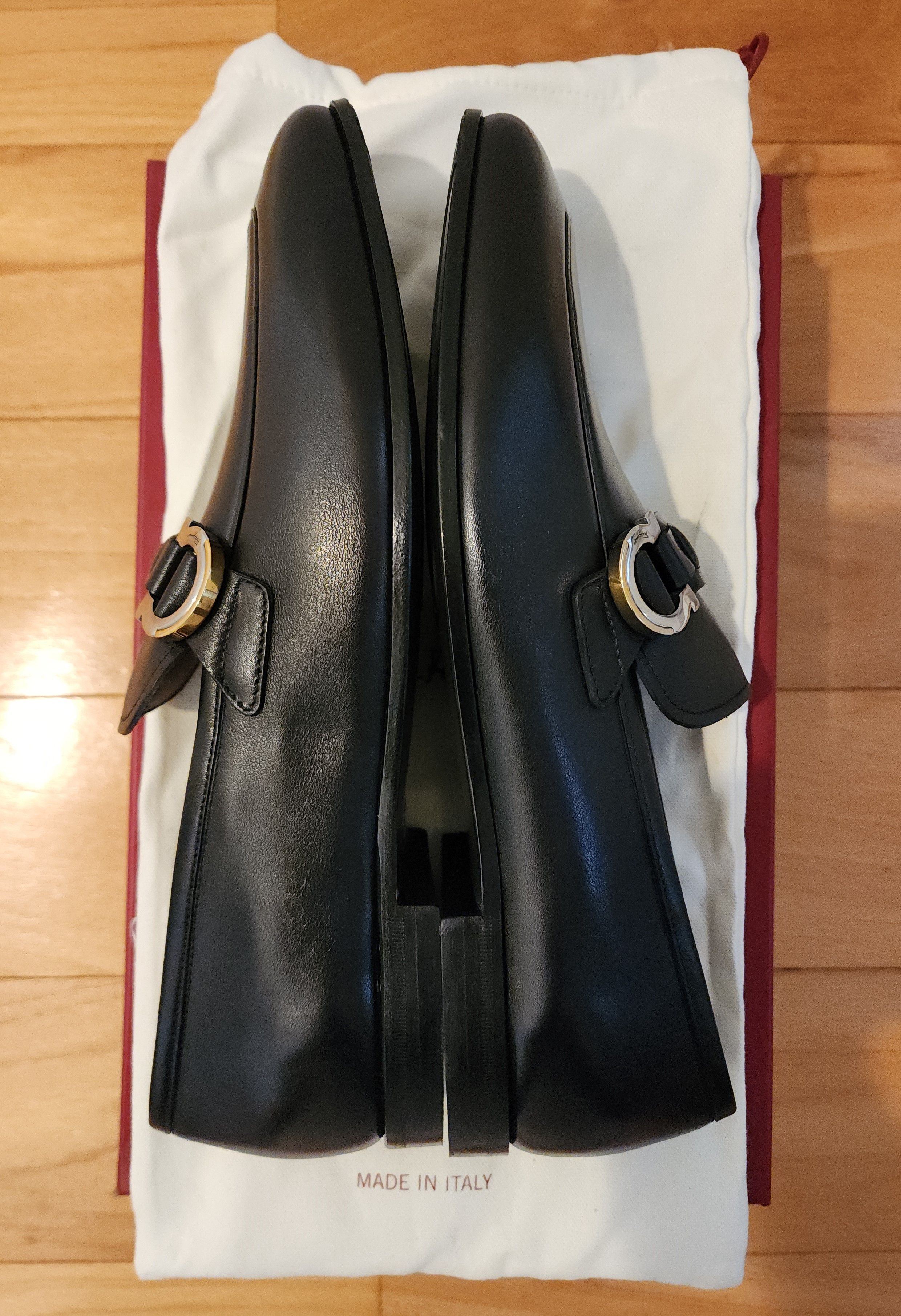 Salvatore Ferragamo Ferragamo Gancini Ornament Loafers Black Size US 9 / EU 42 - 2 Thumbnail