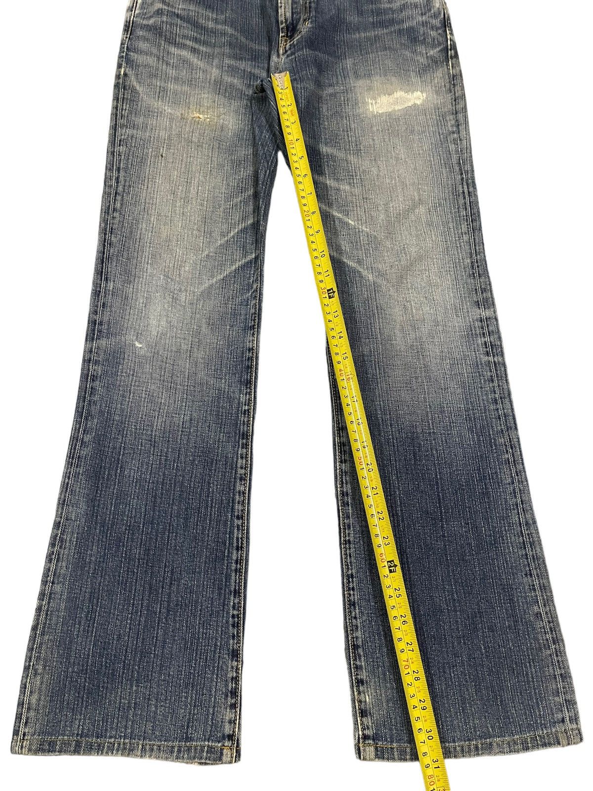 Gap Vintage Gap Blue Wash Distress Bootcut Style Jeans Size US 30 / EU 46 - 11 Thumbnail