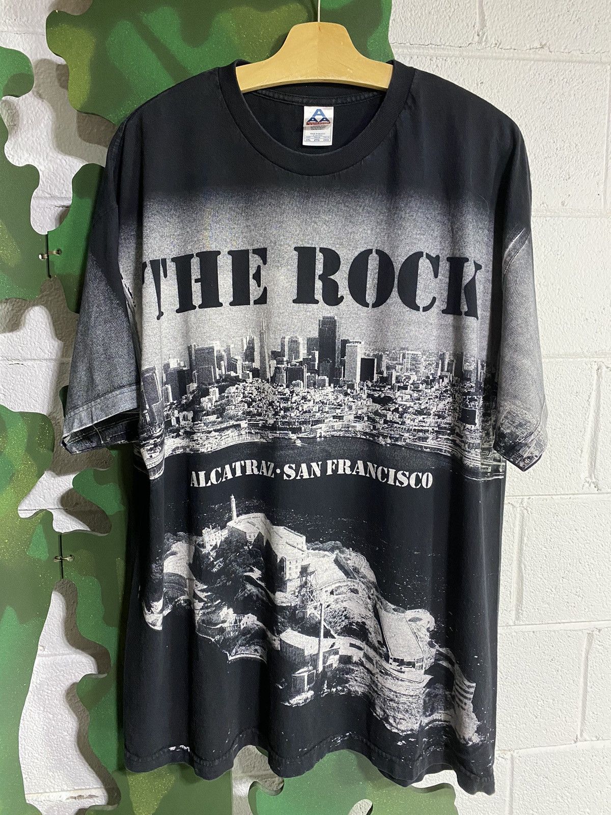 Vintage The Rock Alcatraz AOP- double sided graphic (size XXL) Size US XXL / EU 58 / 5 - 1 Thumbnail