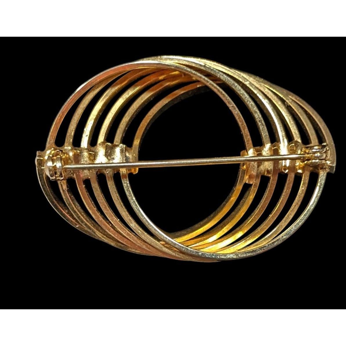 Other Vintage Interlocking Rig Gold Tone Brooch Size ONE SIZE - 2 Thumbnail