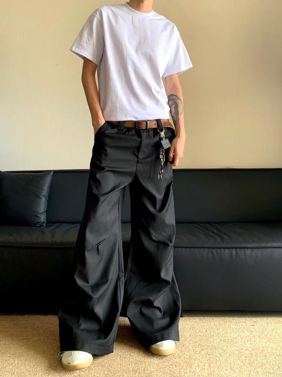 Other Streetwear Loose Baggy Pleated Straight Solid Pants Size US 32 / EU 48 - 1 Thumbnail