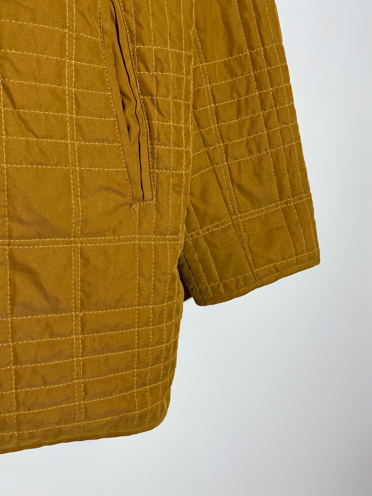 Burberry Burberry’s vintage nova check quilted jacket Size US M / EU 48-50 / 2 - 4 Thumbnail