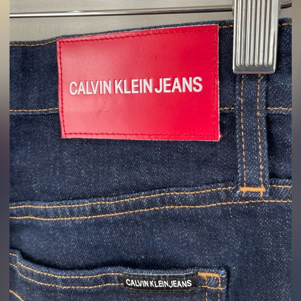 Calvin Klein Calvin Klein High Rise Straight CKJ 030 Jeans Size 27/30 Size 27" / US 4 / IT 40 - 6 Thumbnail