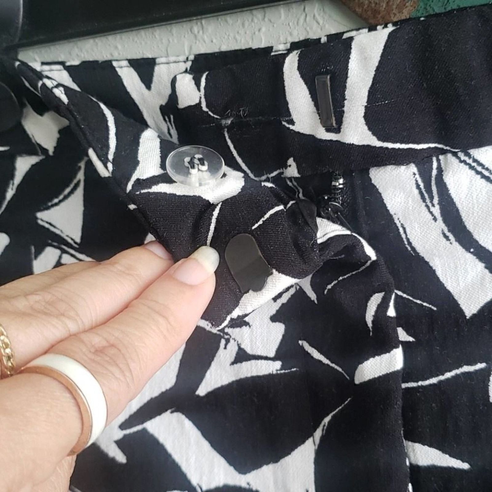 The Unbranded Brand MARIO SERRANI Short Black and White With Pockets Size 12 Size 22" - 5 Thumbnail