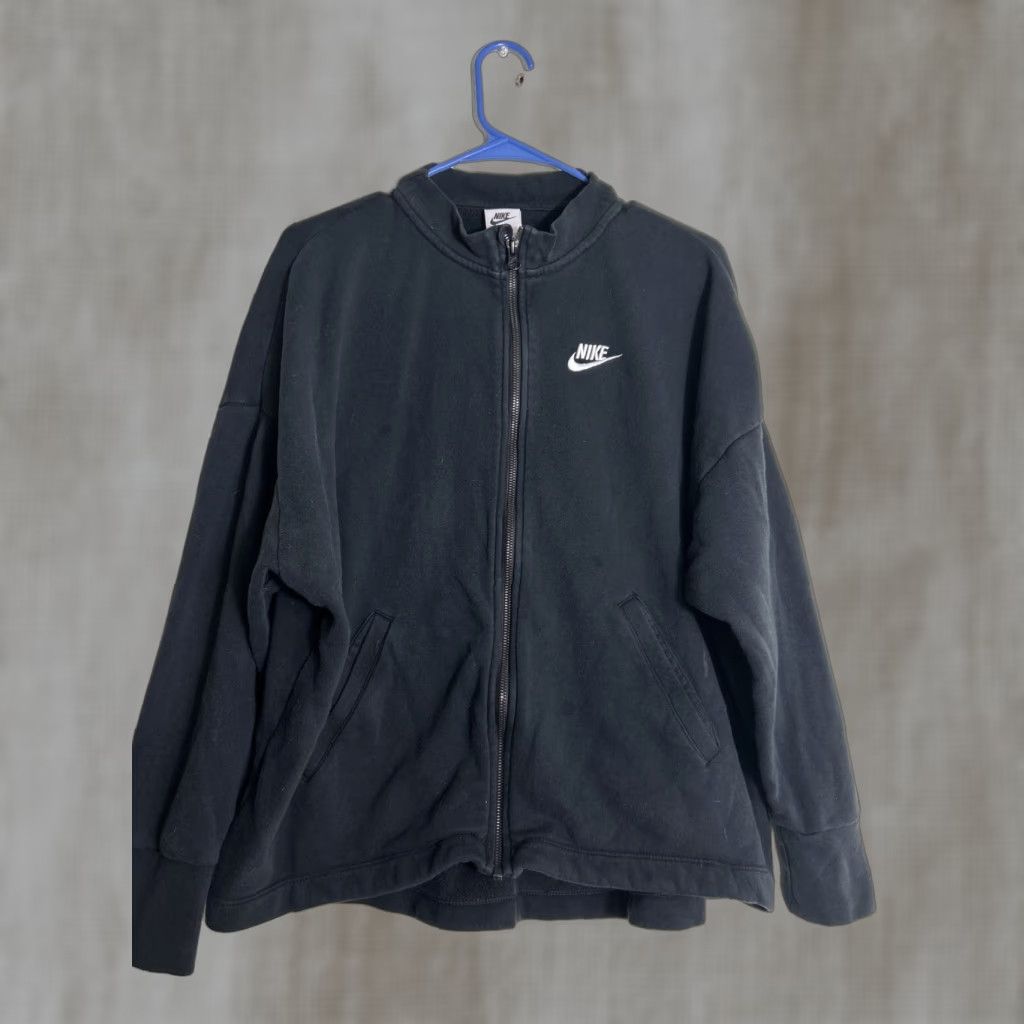 Nike Nike Sportswear Jacket Womens XS Black Full Zip Pockets Solid 90s Modern Sports Running Casual Short Mid-Length Size XS / US 0-2 / IT 36-38 - 1 Thumbnail