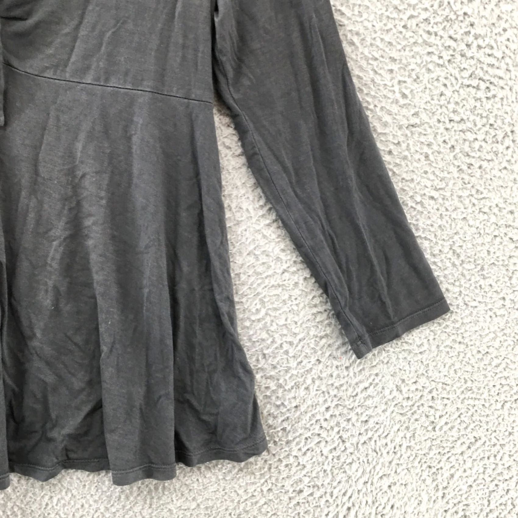 American Eagle Outfitters American Eagle Outfitters Blouse Womens Medium Grey V-Neck Bow Front Casual Shirt Womens Medium Grey V-Neck Bow Front Empire Cut Casual Size M / US 6-8 / IT 42-44 - 3 Thumbnail