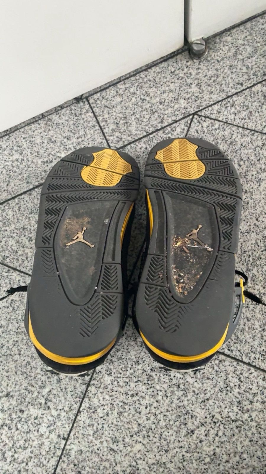 Nike Jordan 5 Thunder Size US 12 / EU 45 - 4 Thumbnail