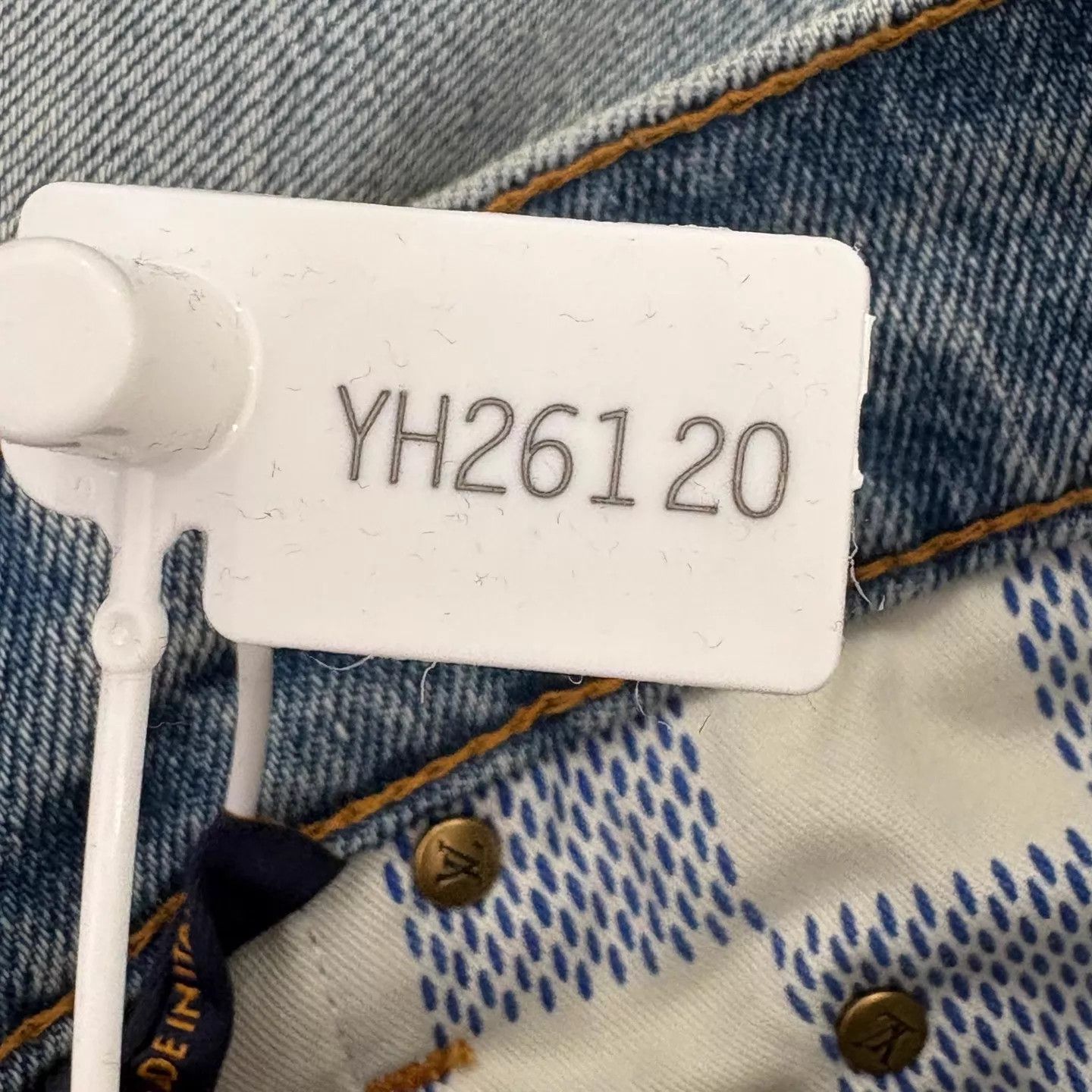 Louis Vuitton Louis Vuitton Blue Denim Jeans with Pearl Buttons Size 29 Size 29" - 9 Thumbnail