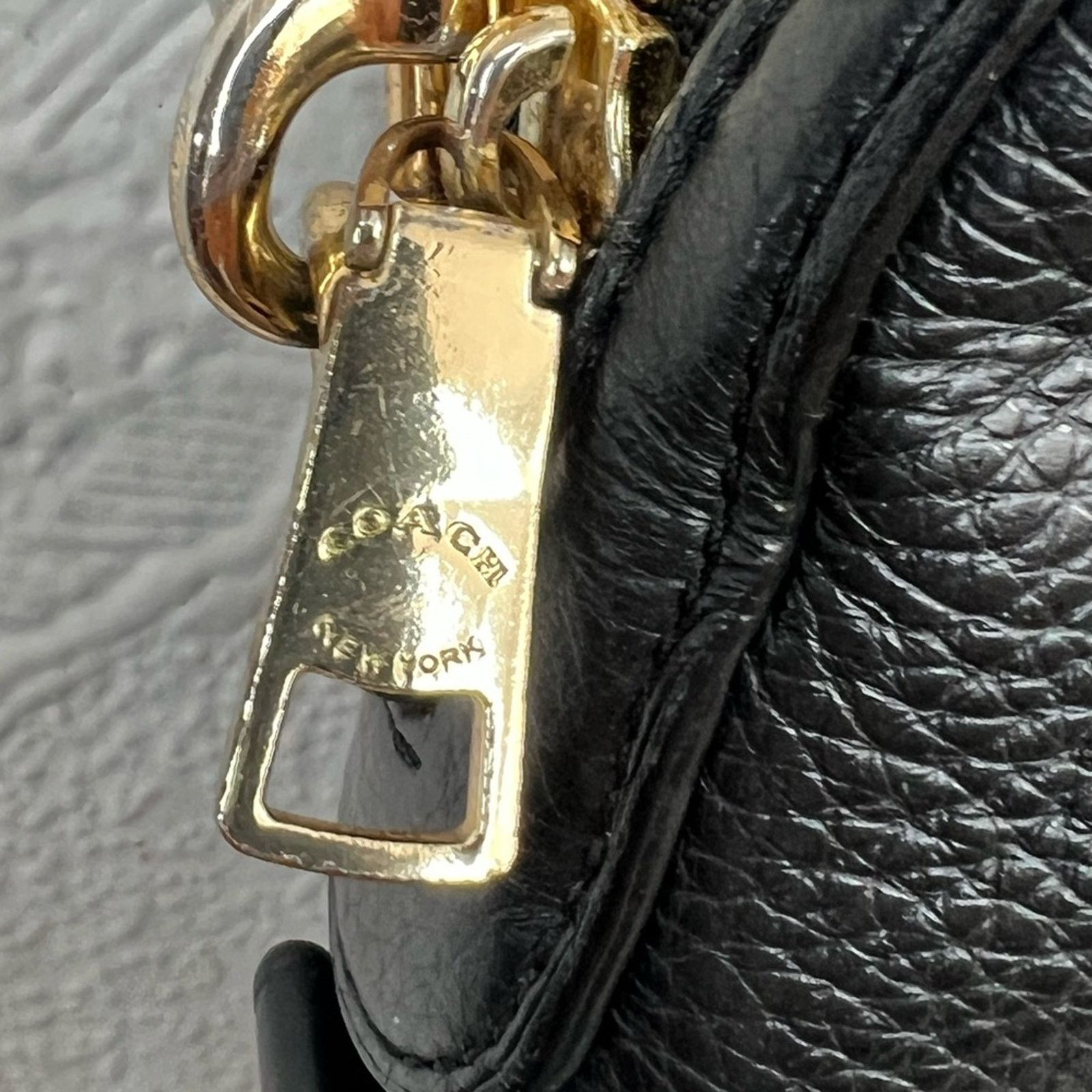 Coach COACH #F76673 Pebbled Leather Dome Crossbody - Retail $298 Size ONE SIZE - 6 Thumbnail