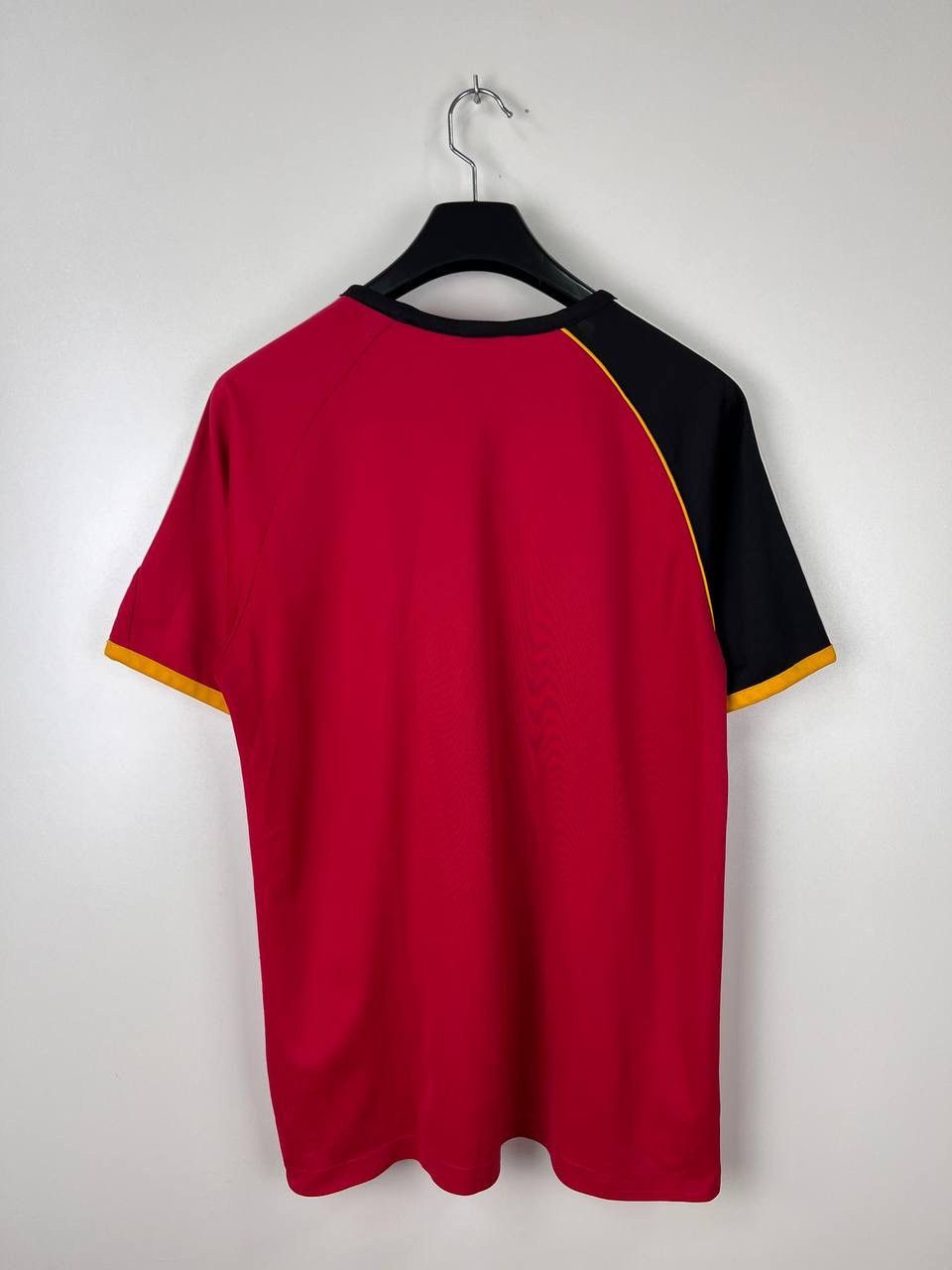 Adidas Germany Adidas 2006 vintage t-shirts size S Size US S / EU 44-46 / 1 - 2 Thumbnail