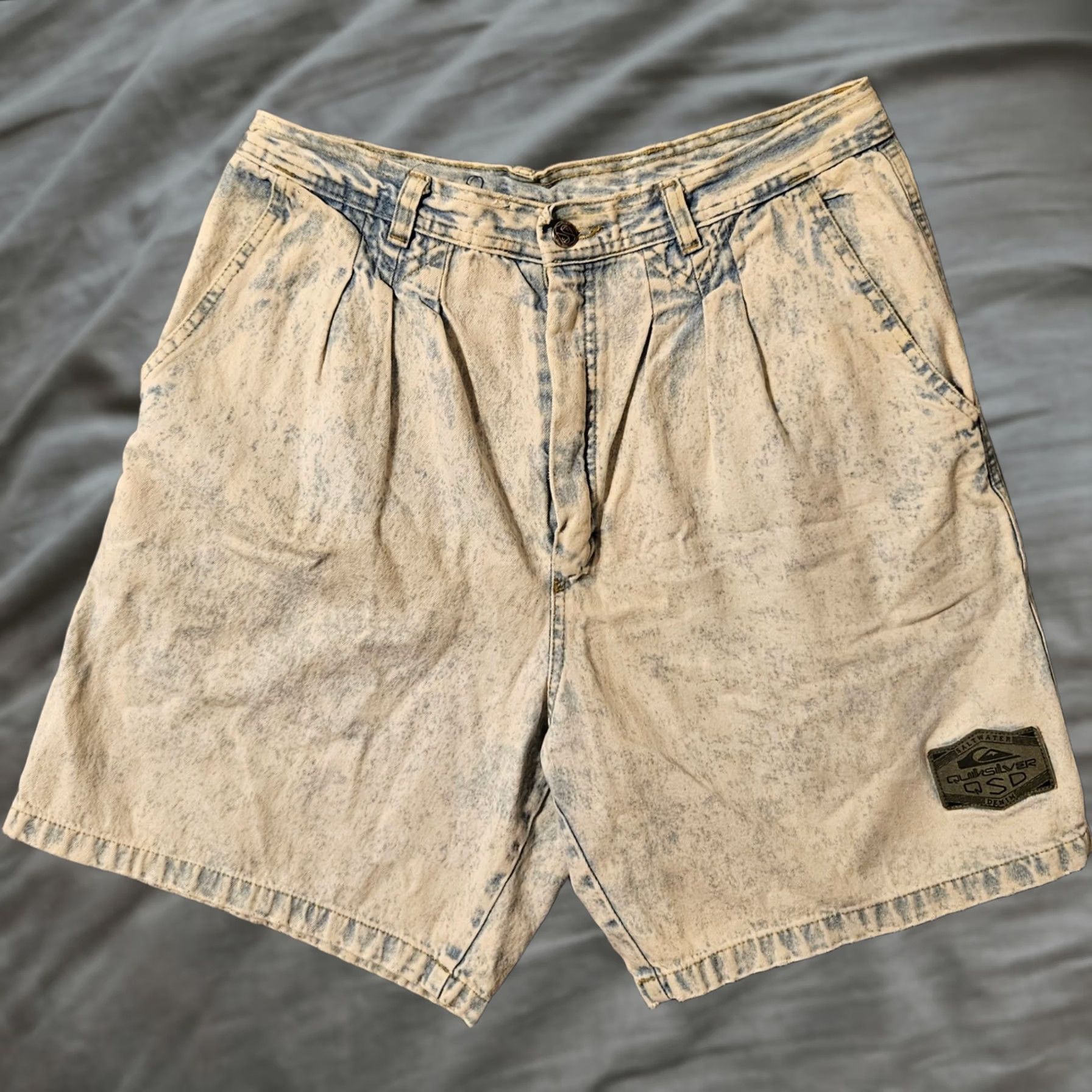 Quiksilver VINTAGE Quiksilver Shorts 30 USA Made Light Acid Wash Jorts Blue Denim Size US 30 / EU 46 - 1 Thumbnail