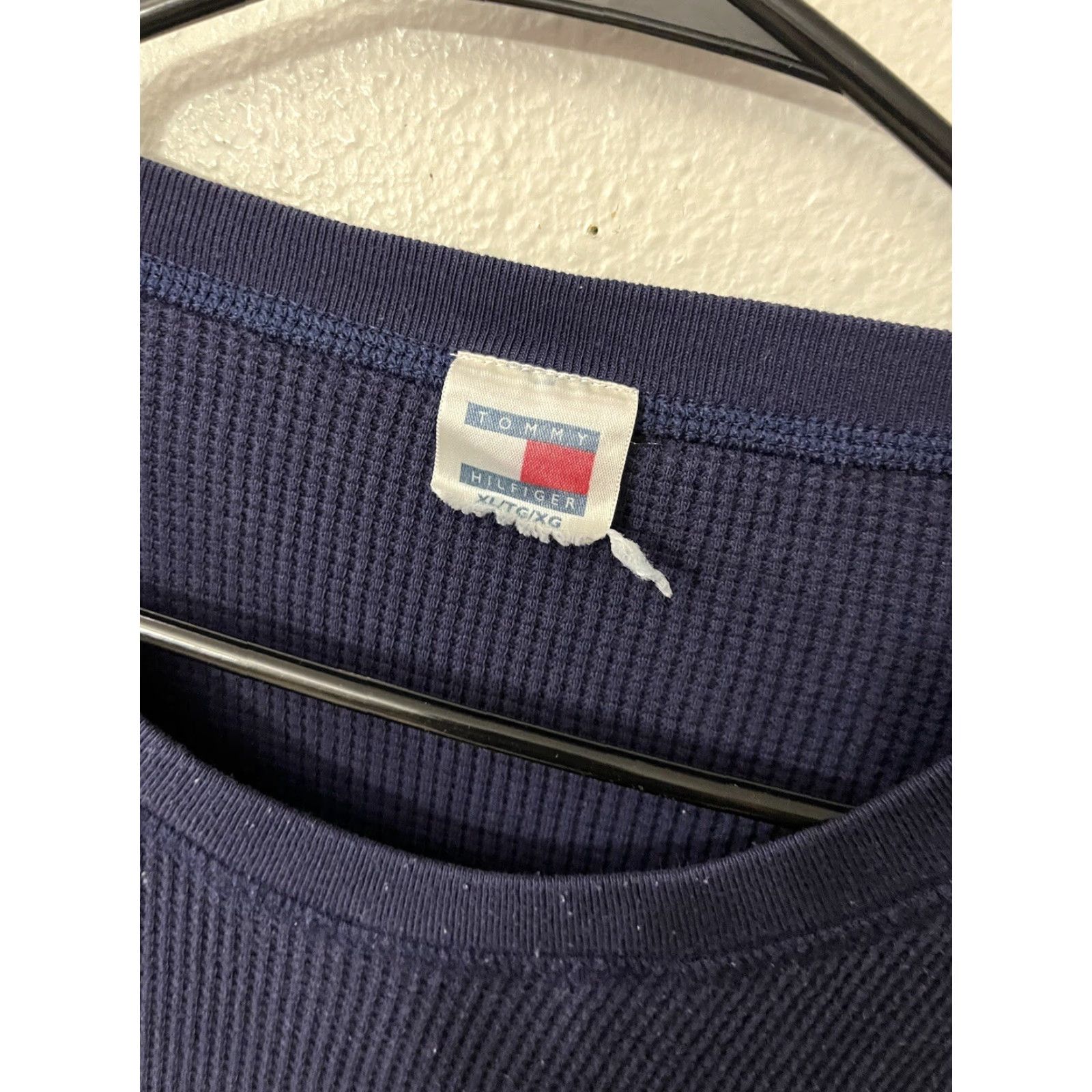 Tommy Hilfiger VINTAGE Tommy Hilfiger Thermal Long Sleeve Shirt Mens XL Blue - T-Shirt 2000s 90s Style Mens XL Size US XL / EU 56 / 4 - 2 Thumbnail