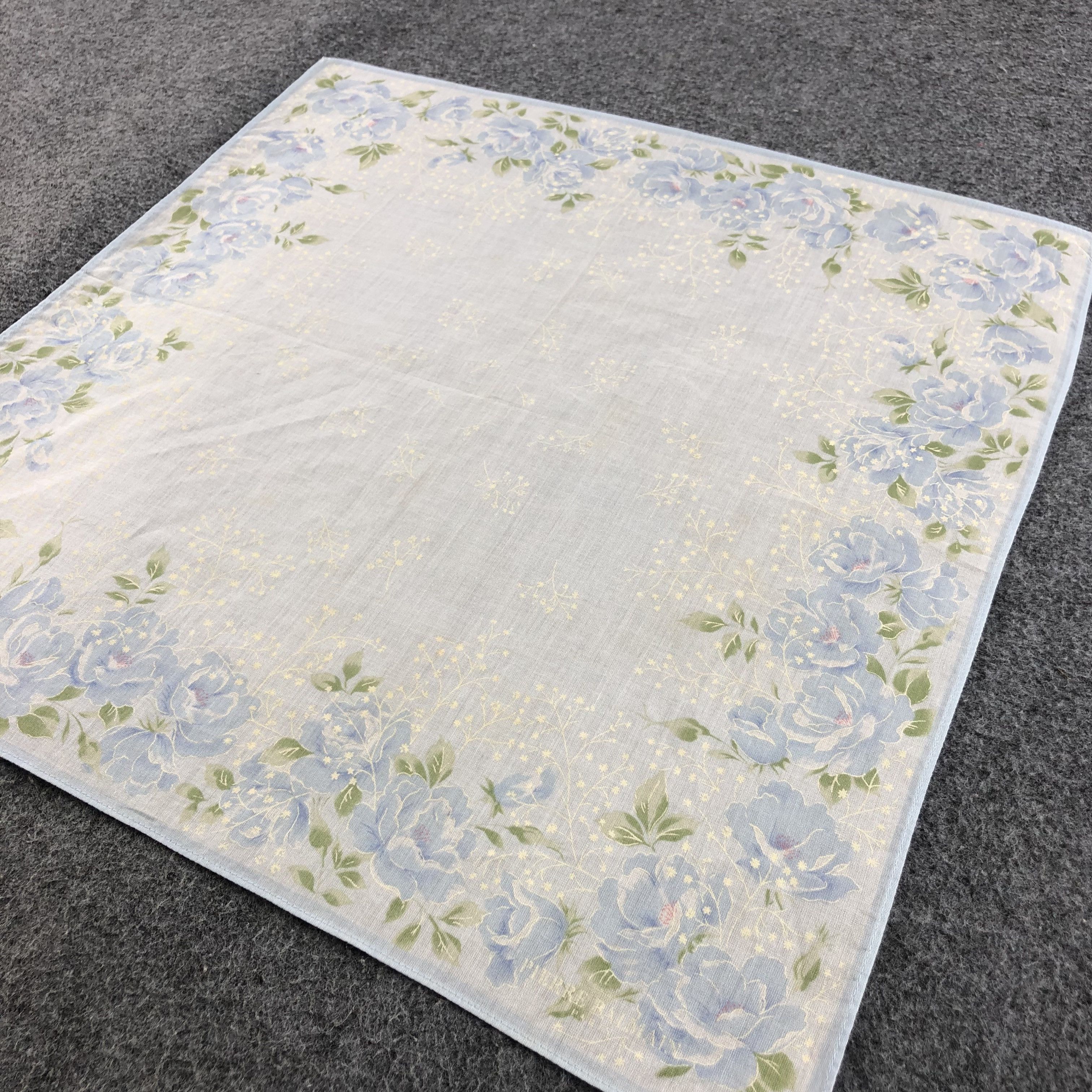 Pierre Balmain Pierre Balmain Handkerchief Neckerchief Bandana H1366 Size ONE SIZE - 4 Thumbnail