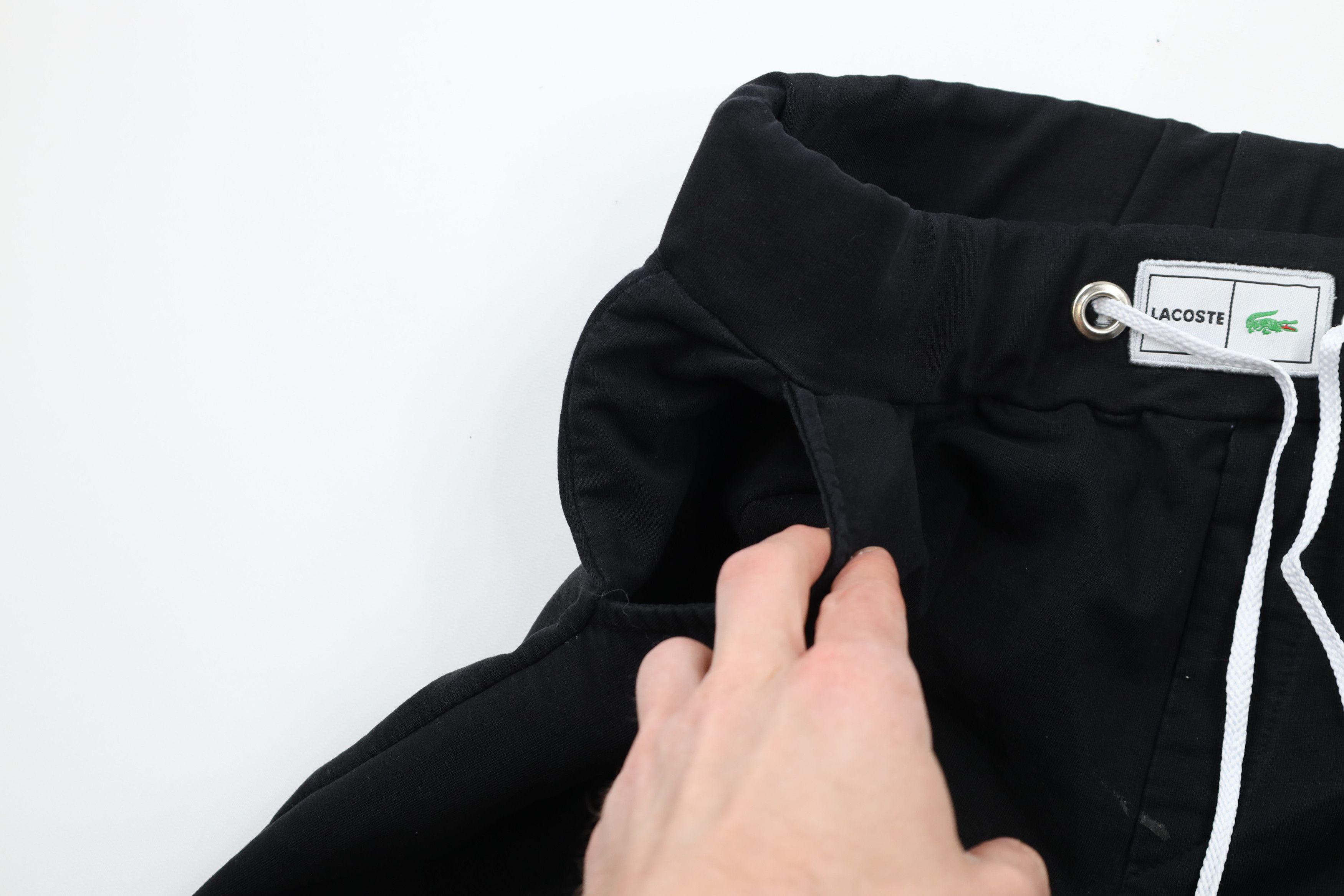 Lacoste × Vintage Vintage Lacoste Spell Out Big Croc Logo Above Knee Shorts Size US 32 / EU 48 - 5 Thumbnail