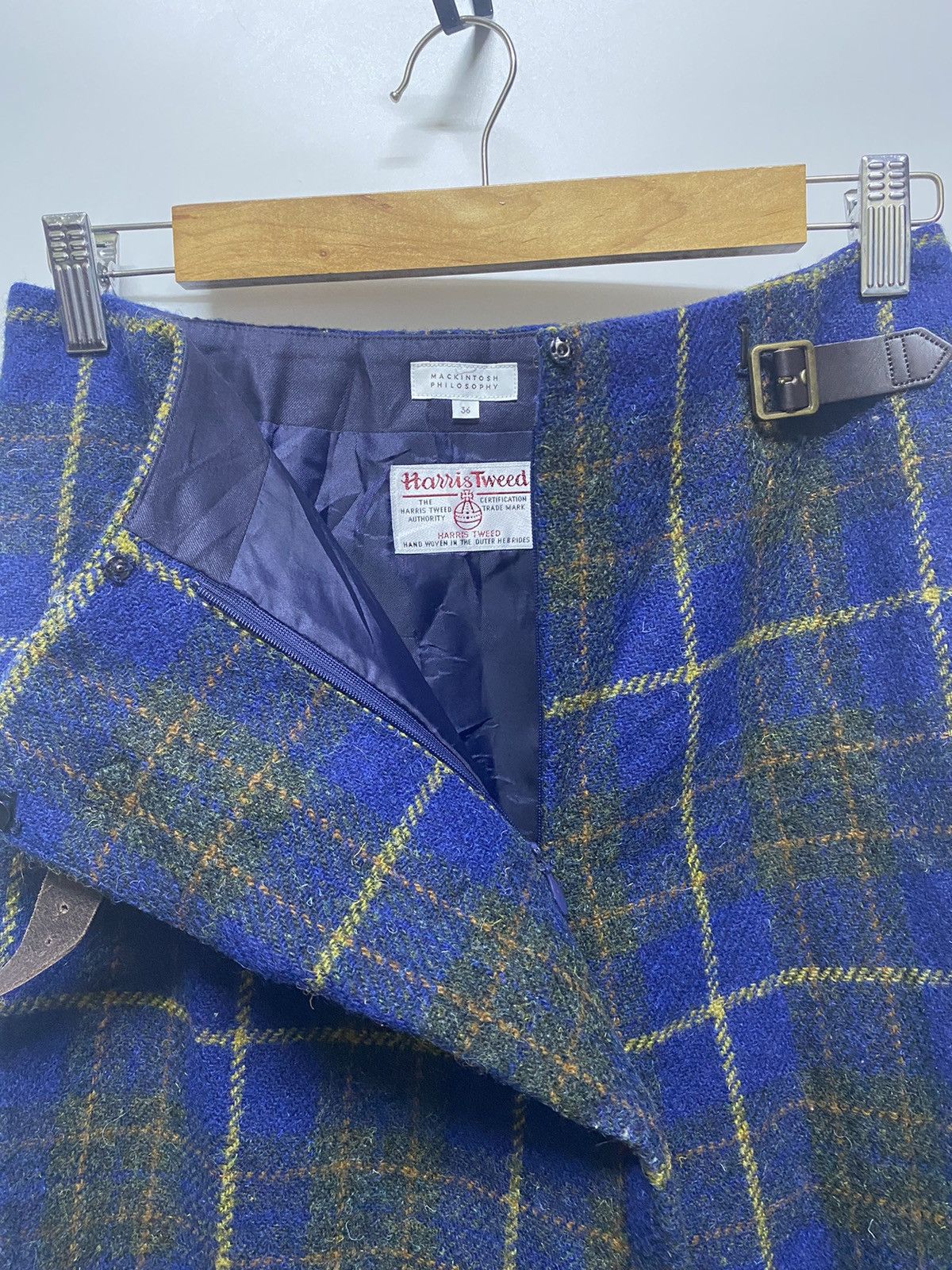 Harris Tweed × Japanese Brand Mackintosh Philosophy Harris Tweed Plaid Wool Skirt Mini Size 26" / US 2 / IT 38 - 8 Thumbnail