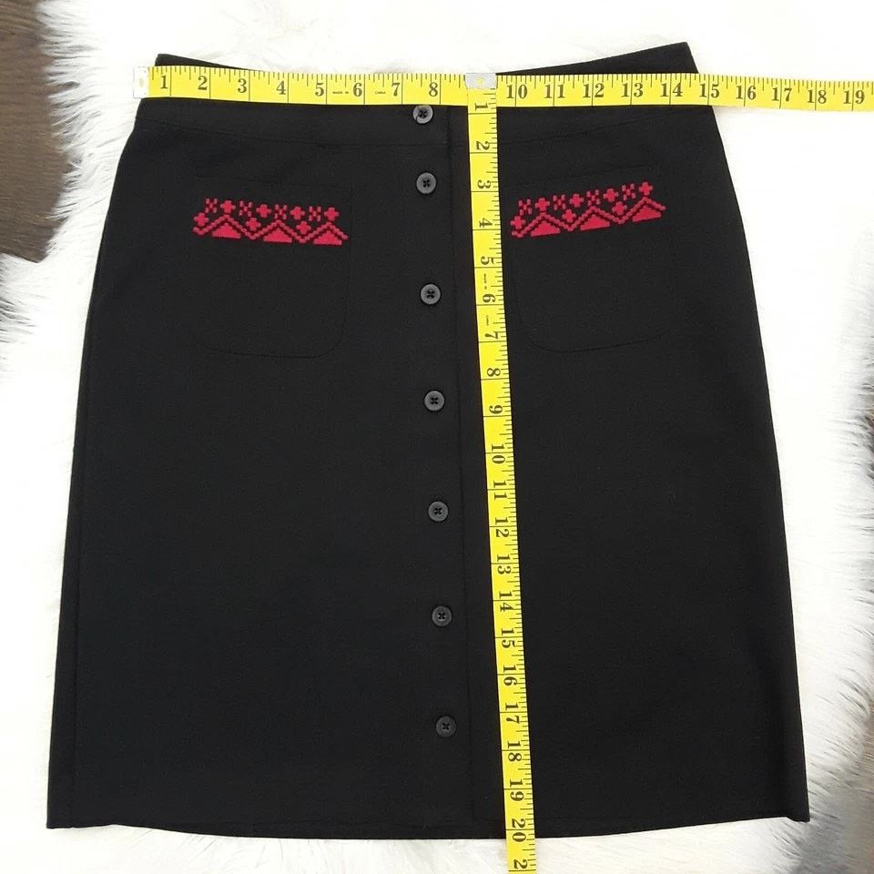 Ann Taylor Ann Taylor Loft Embroidered Button Down Skirt Pocket Stretch Size 28" / US 6 / IT 42 - 9 Thumbnail