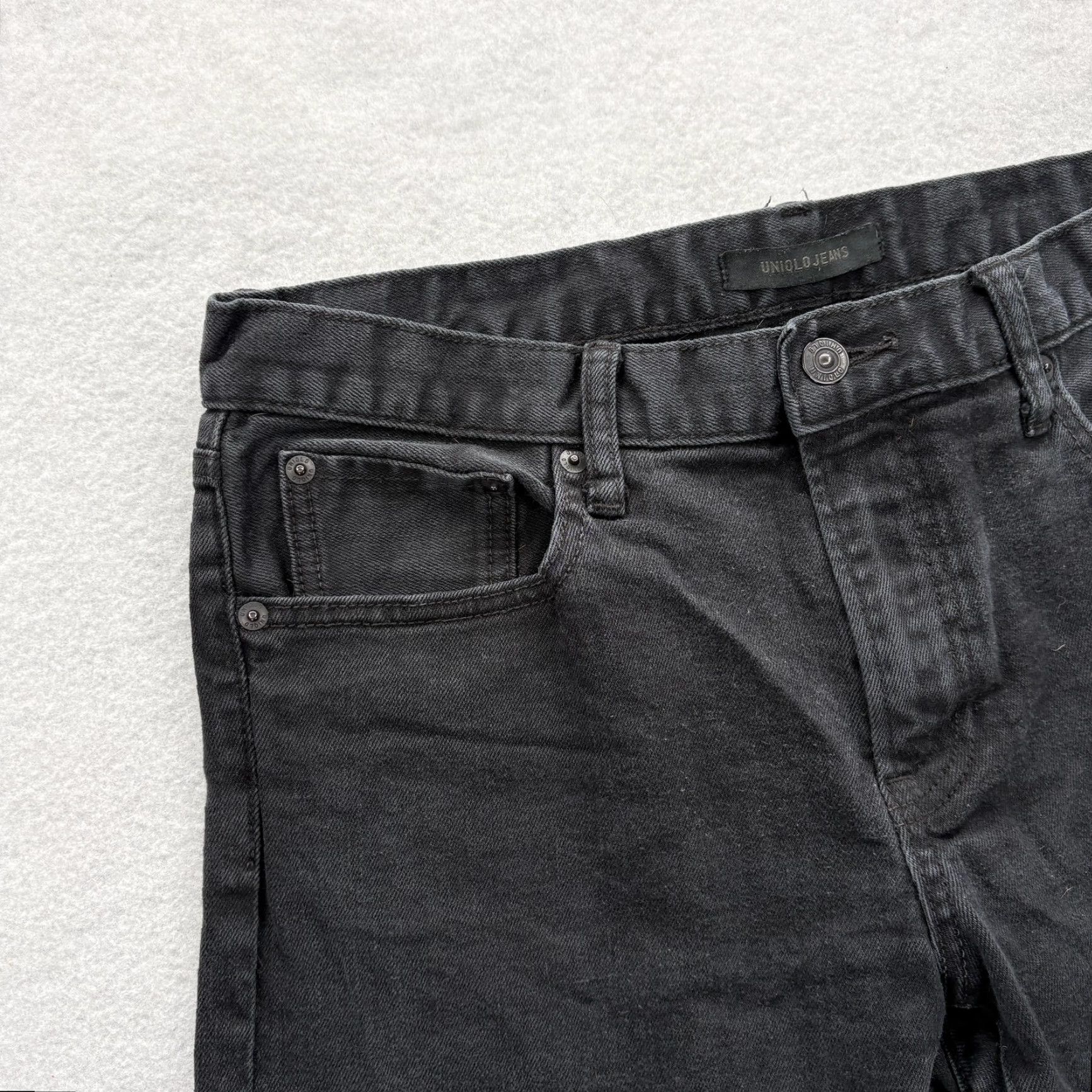 Uniqlo Uniqlo Jeans Mens 33x32 Black Dark Wash Slim Skinny Selvage Stretch Denim Pants Size US 33 - 3 Thumbnail
