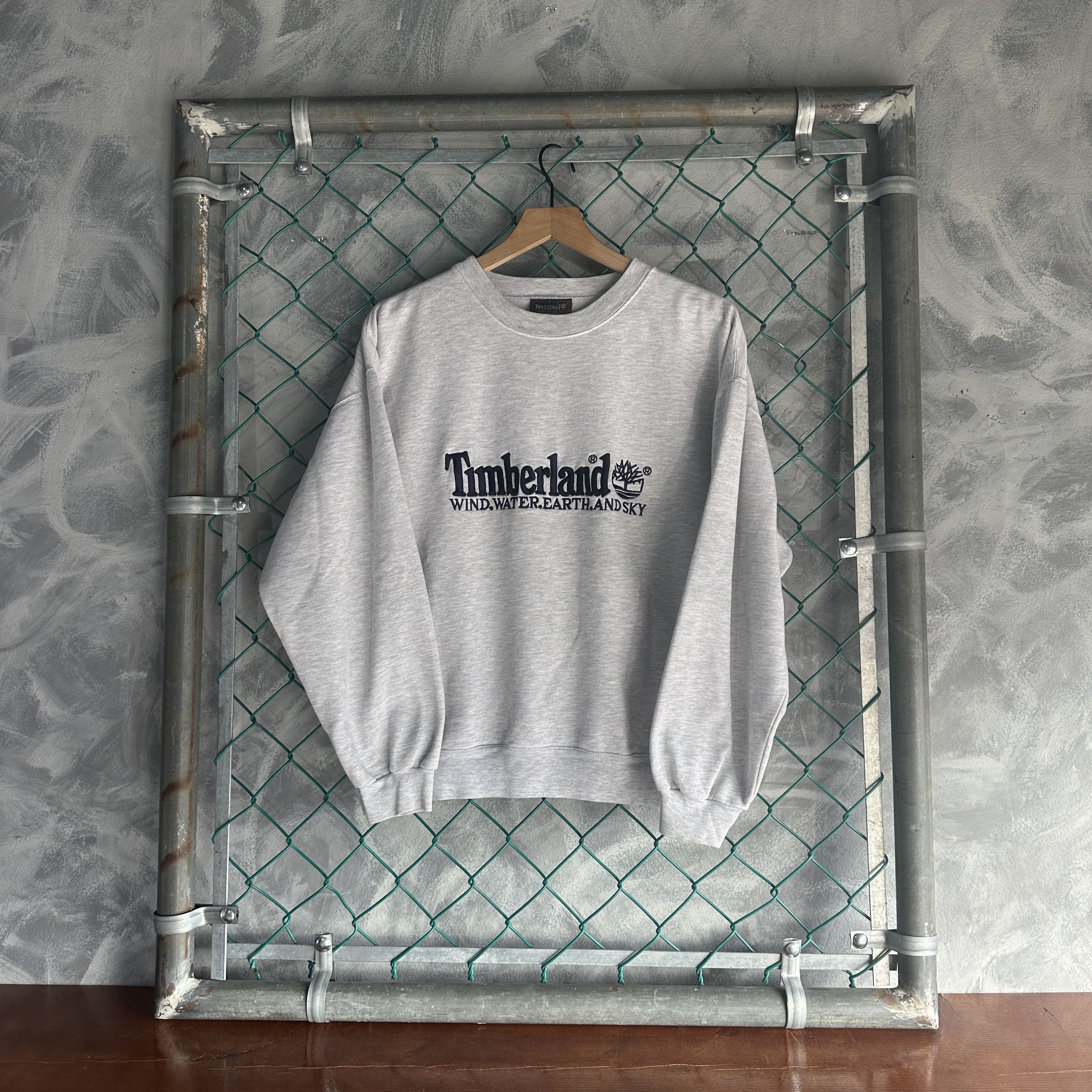 Timberland Vintage Timberland Sweatshirt Mens Size M Embroidered Logo Size US XL / EU 56 / 4 - 1 Thumbnail