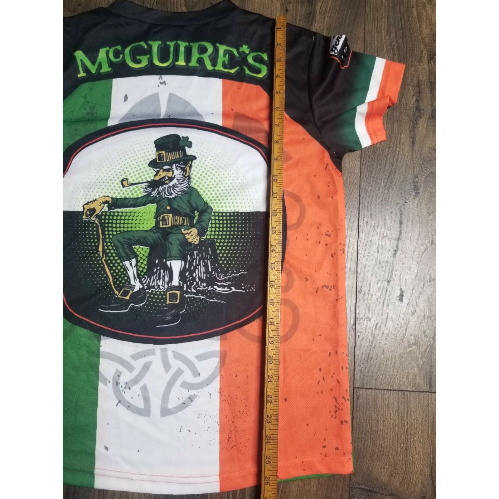 Gloverall McGuire's Irish Pub Shirt Mens M Green All Over Print St Patrick's Day Race Graphic Tee Crew Neck Short Sleeve T-Shirt Size US M / EU 48-50 / 2 - 4 Thumbnail