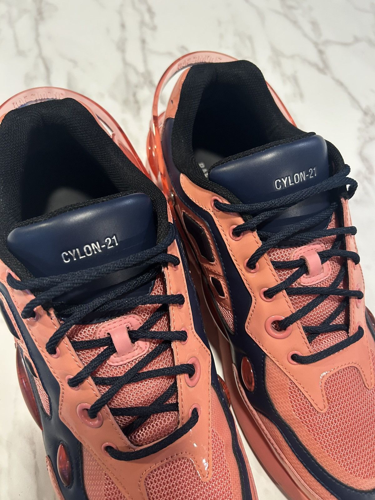 Raf Simons Raf Simons Cylon-21 Runner Blue/Pink Size US 12 / EU 45 - 8 Thumbnail