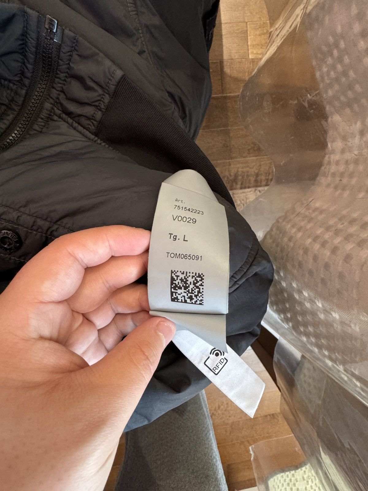 Stone Island STONE ISLAND CRINKLE REPS POCKET DETAIL DOWN JACKET Size US L / EU 52-54 / 3 - 6 Thumbnail
