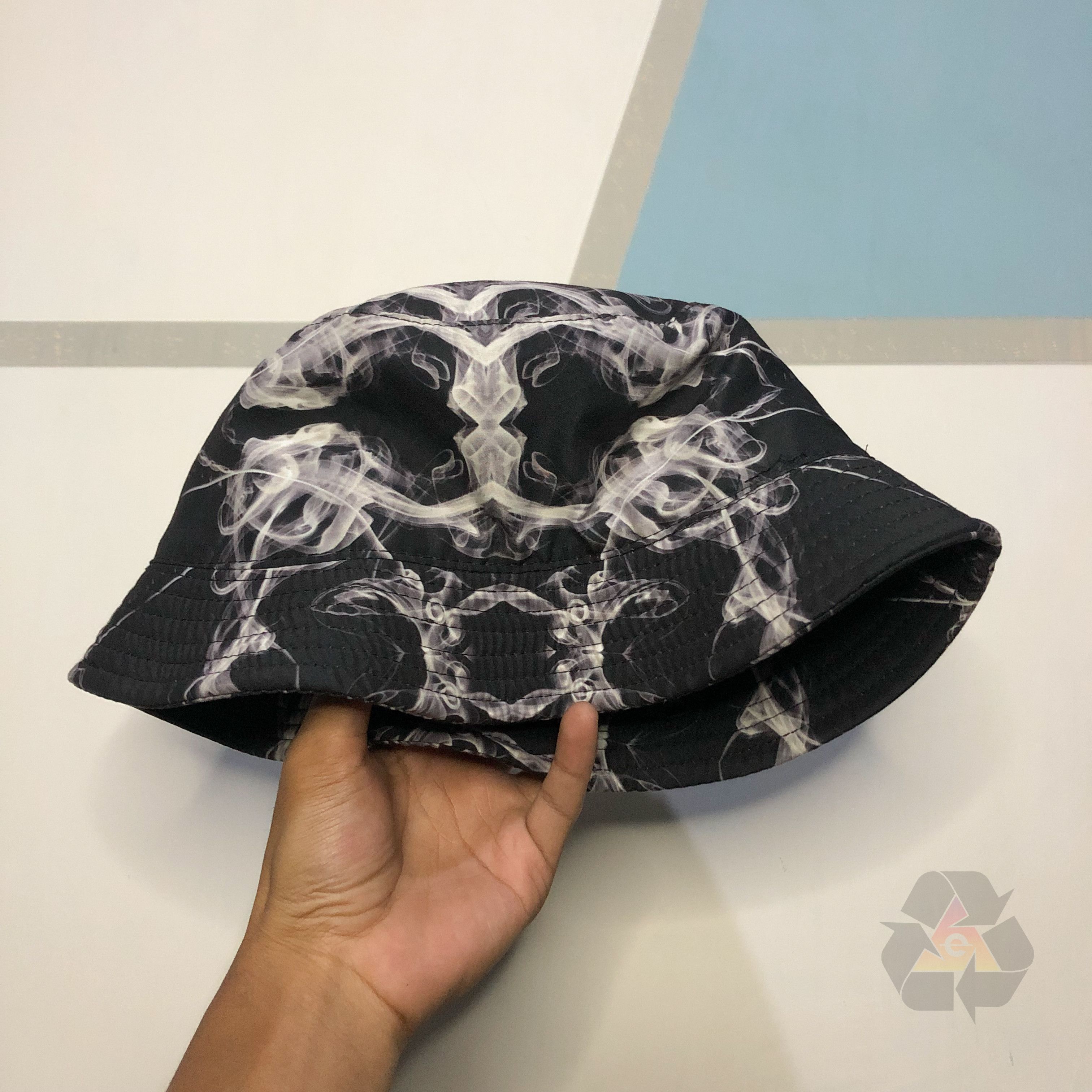 Japanese Brand Mighty Healthy x Redman Bucket Hat – Vintage Y2K Collab Size ONE SIZE - 1 Thumbnail