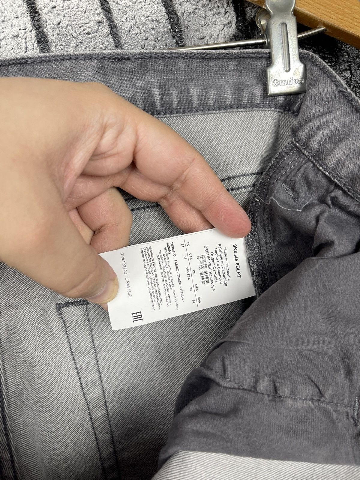 Armani Armani Jeans Grey Tapered Jeans Men’s Size W34 L32 Size US 34 / EU 50 - 13 Thumbnail