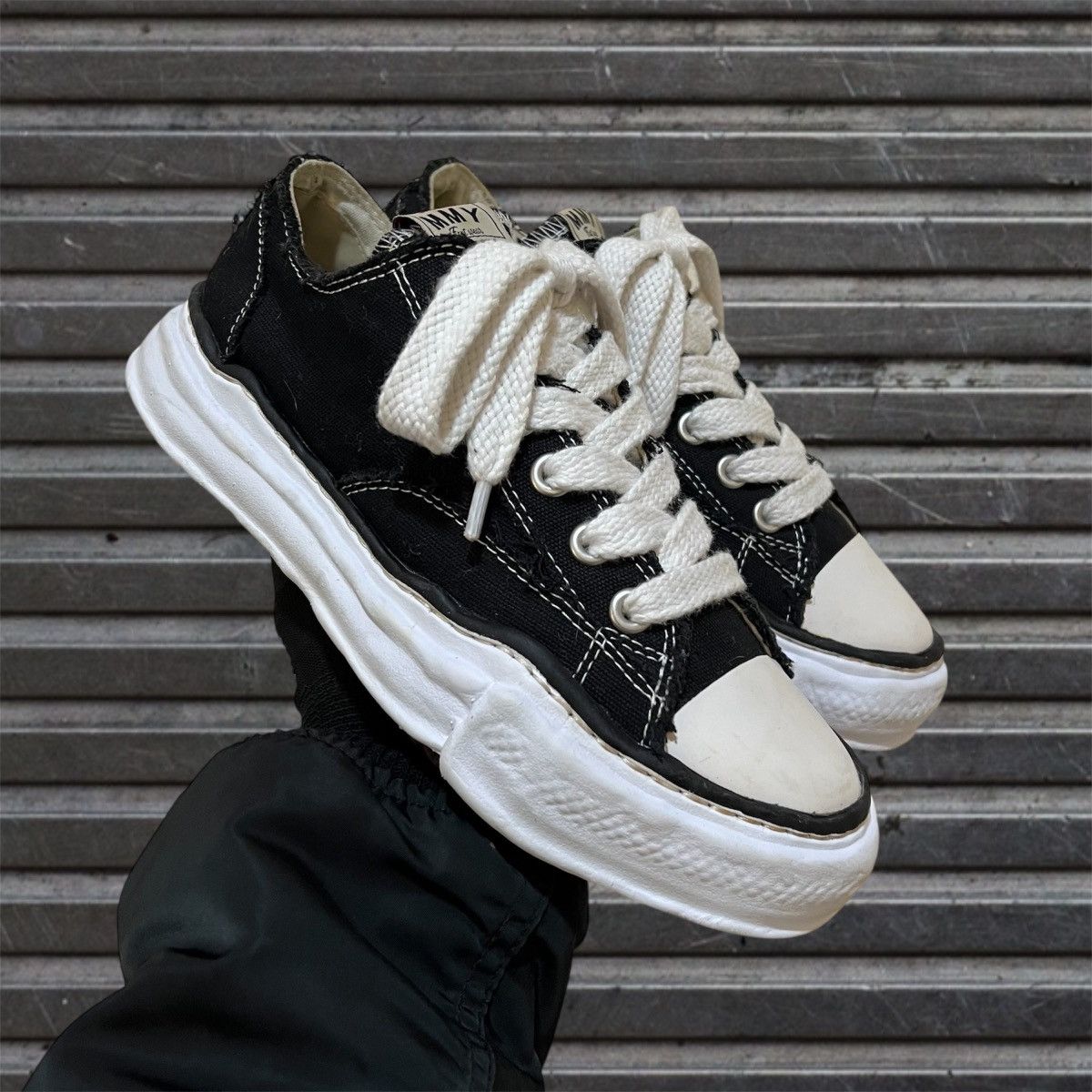 Maison MIHARA YASUHIRO Maison Mihara Yasuhiro Peterson Low Black Size US 6.5 / EU 39-40 - 1 Thumbnail