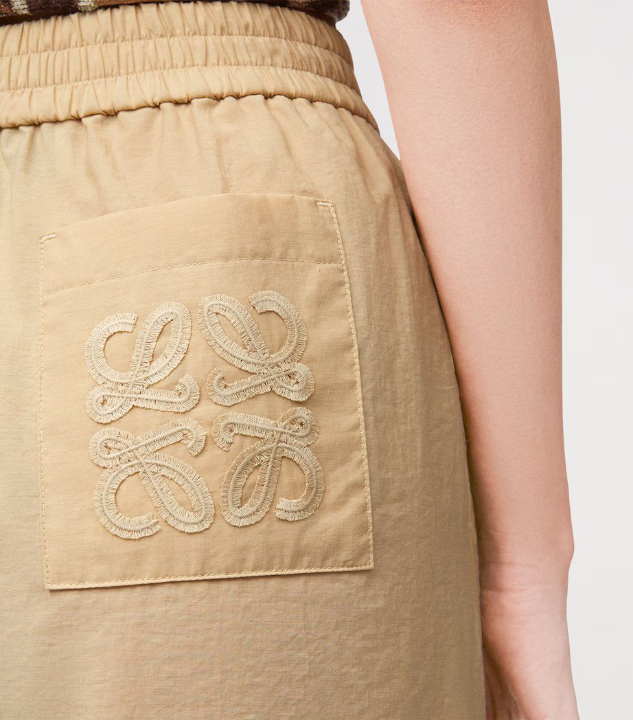 Loewe o1w1db10426 Trousers in Beige Size 26" / US 2 / IT 38 - 2 Thumbnail