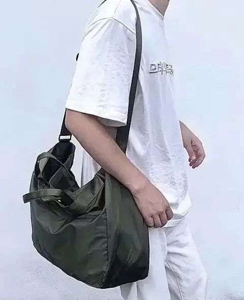 Fashion Y2K Messenger Bag Travel Bag Aesthetic in Green, Men's