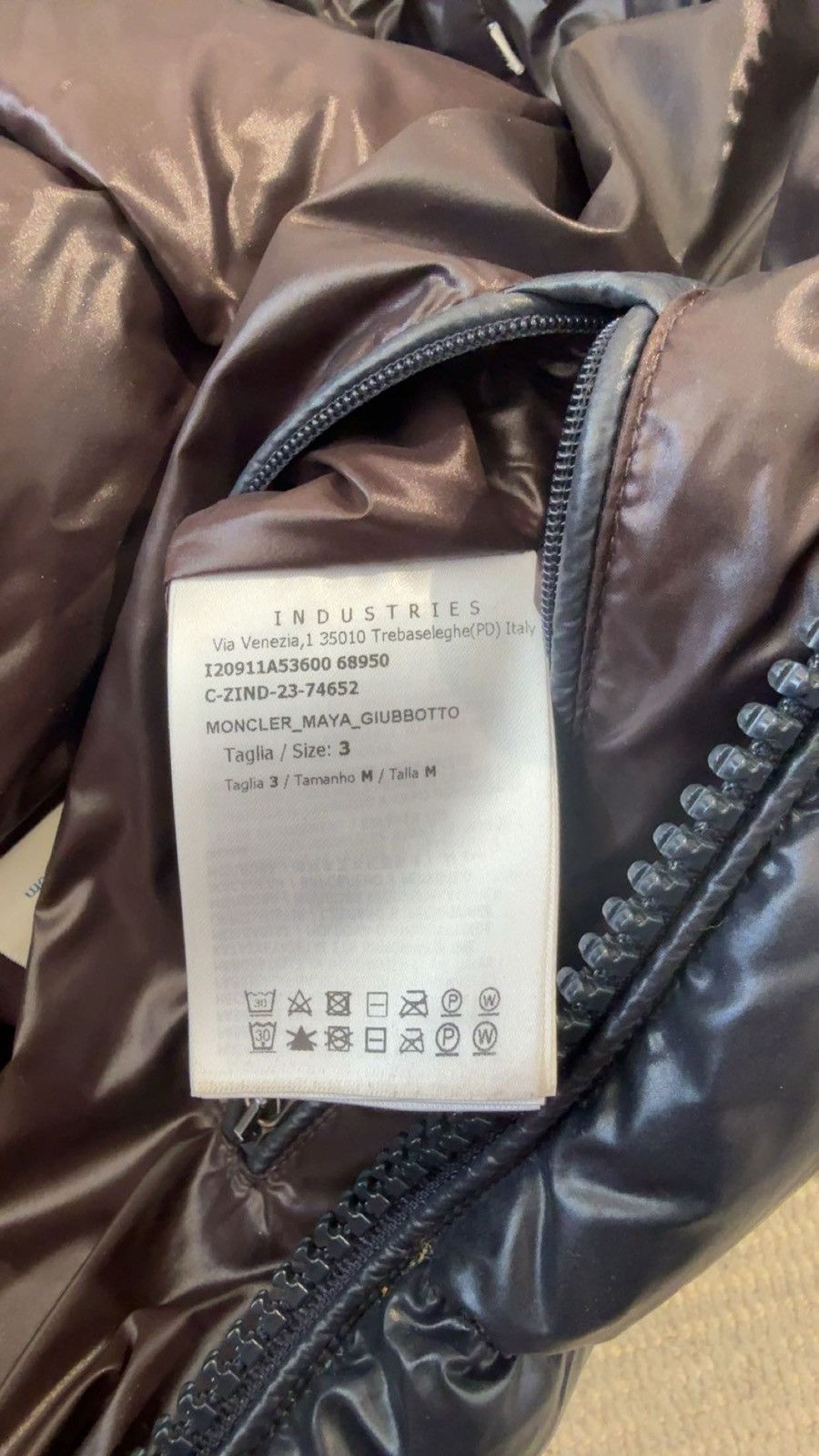Moncler Moncler Maya (3/M/L) Size US M / EU 48-50 / 2 - 8 Thumbnail