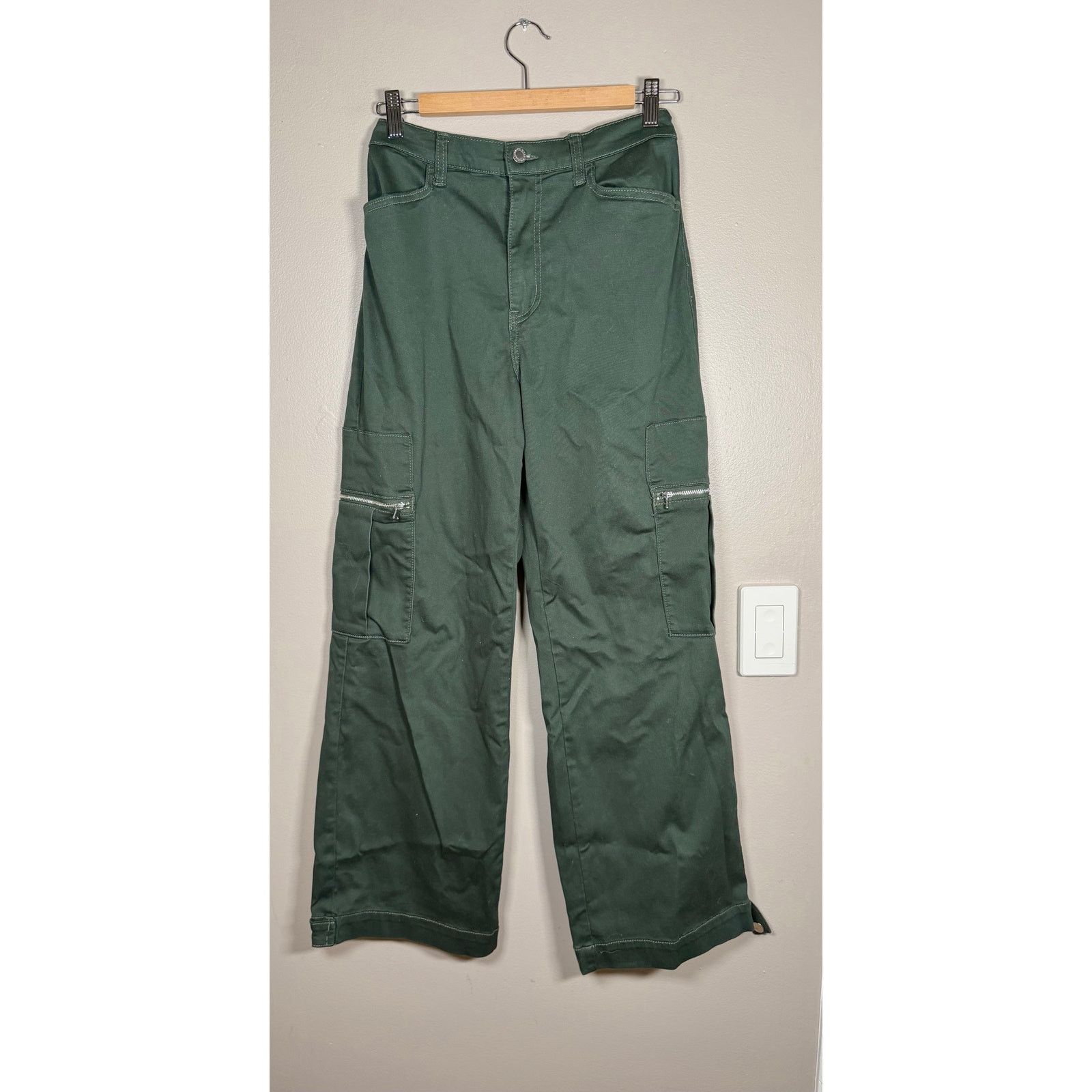 WeWoreWhat NWT WeWoreWhat Utility Straight Pants Emerald Sateen size S Size 28" / US 6 / IT 42 - 2 Thumbnail