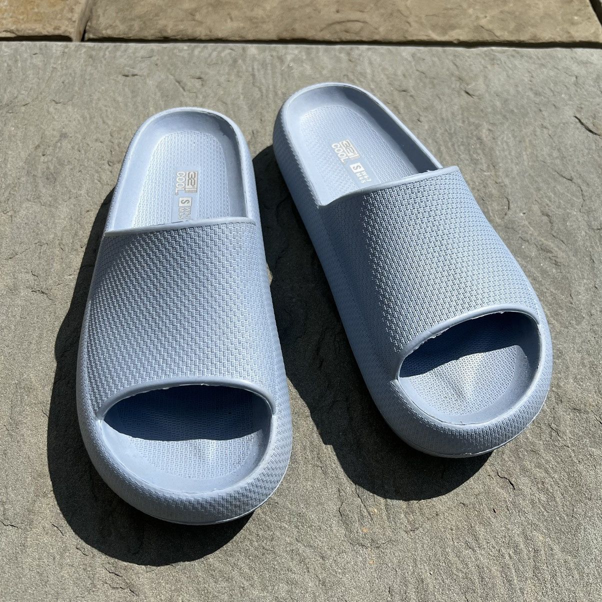 Other Pale Blue Cushion Slides Unisex Size US 6.5 / EU 39-40 - 3 Thumbnail