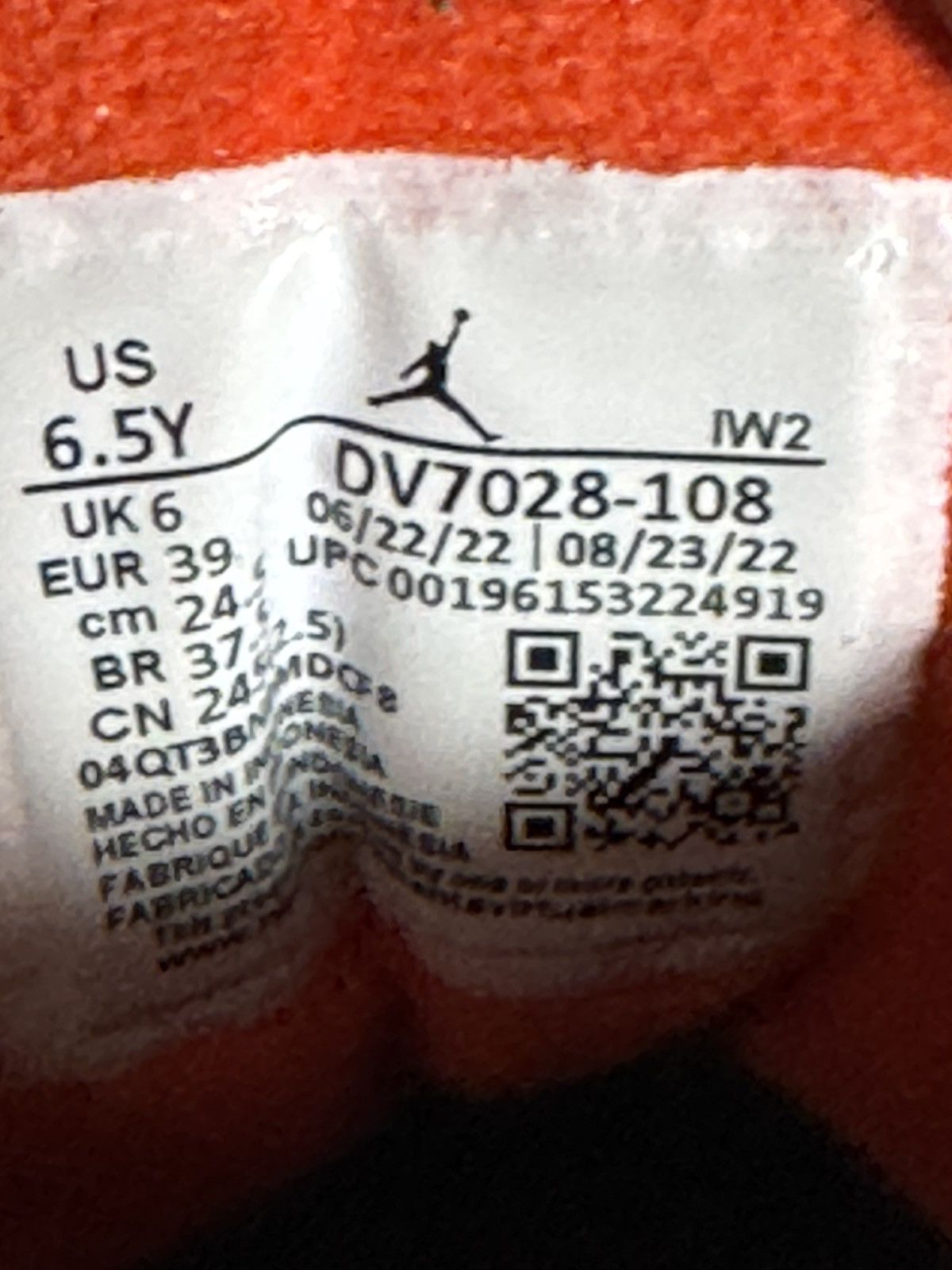 Jordan Brand Air Jordan 3 Retro SE GS “Mars Stone” Size US 6.5 / EU 39-40 - 12 Thumbnail