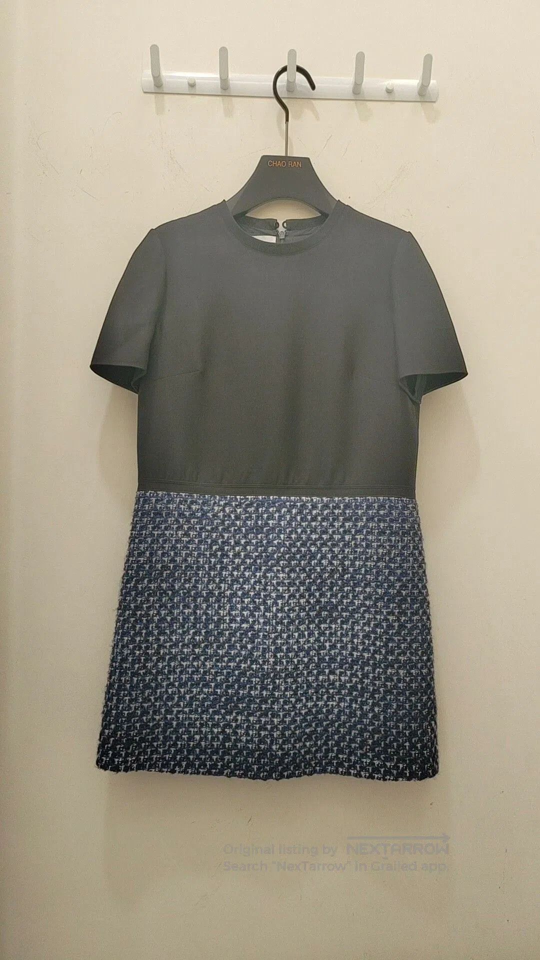 Valentino VALENTINO Short Sleeve Midi Dress. Size US L / EU 52-54 / 3 - 1 Thumbnail