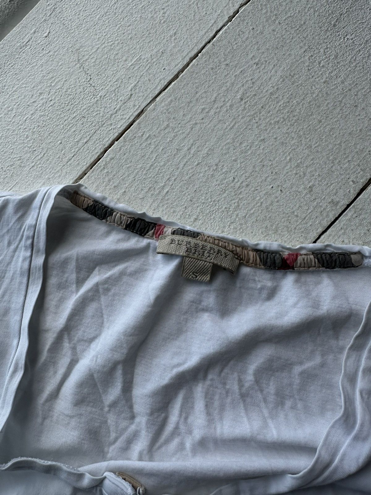 Burberry 🚨VNTG Burberry T-shirt Rare Mesh avant garde y2k NOVA CHECK Size S / US 4 / IT 40 - 7 Thumbnail