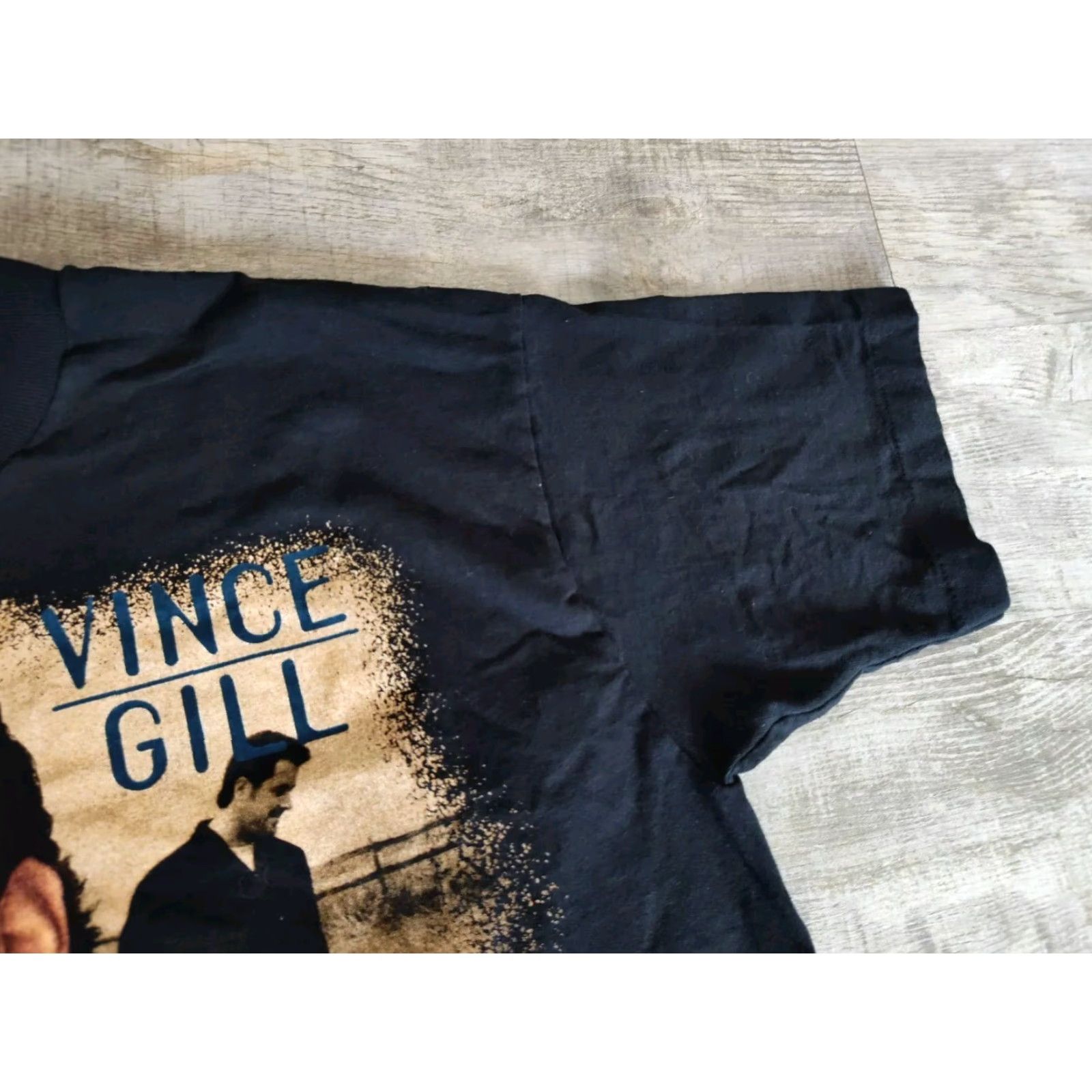 Fruit Of The Loom VINTAGE Vince Gill Tour T-Shirt Size XL Black 90s Single Stitch Men Music Shirt XL Black Vince Gill Tour Tee Size US XL / EU 56 / 4 - 5 Thumbnail