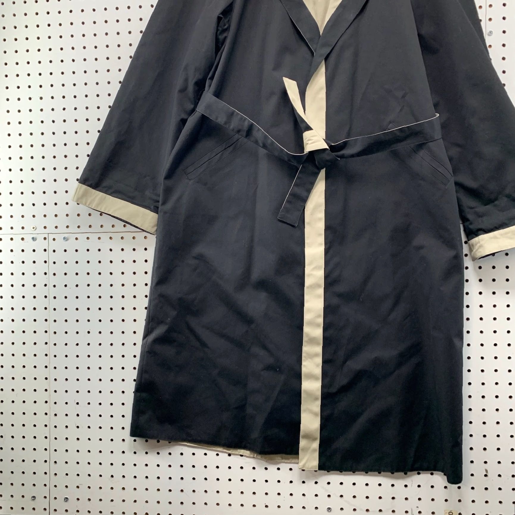 Rains VINTAGE Rain Shedder Trench Coat Womens 11/12 Black Beige Belted Size XL / US 12-14 / IT 48-50 - 3 Thumbnail