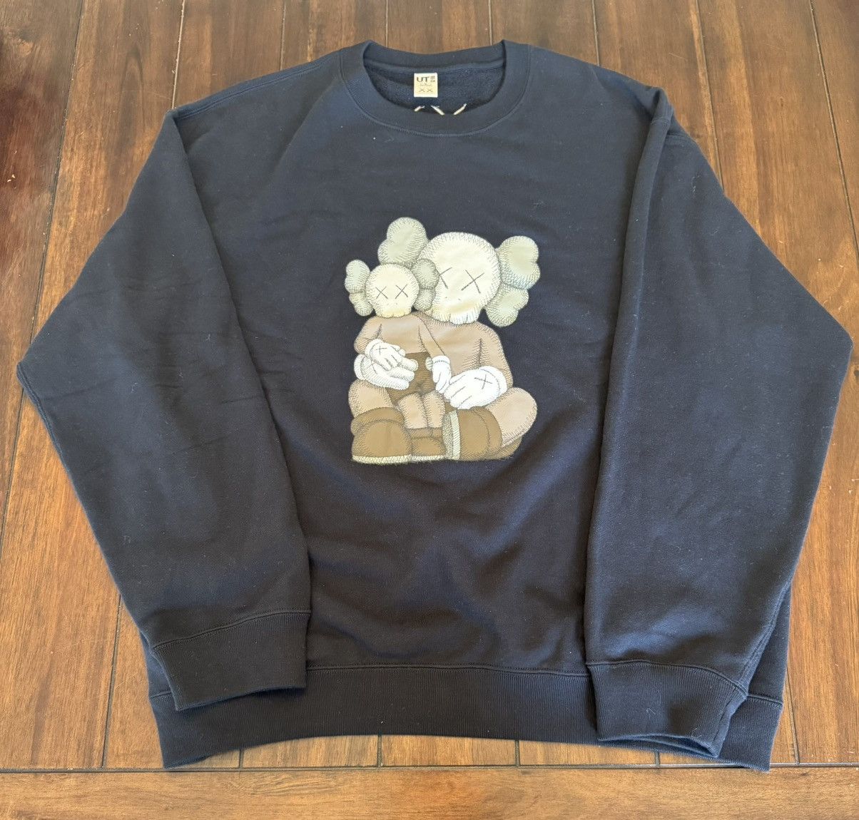 Kaws × Uniqlo KAWS x Uniqlo Black Sweatshirt size- XL Size US XL / EU 56 / 4 - 2 Thumbnail