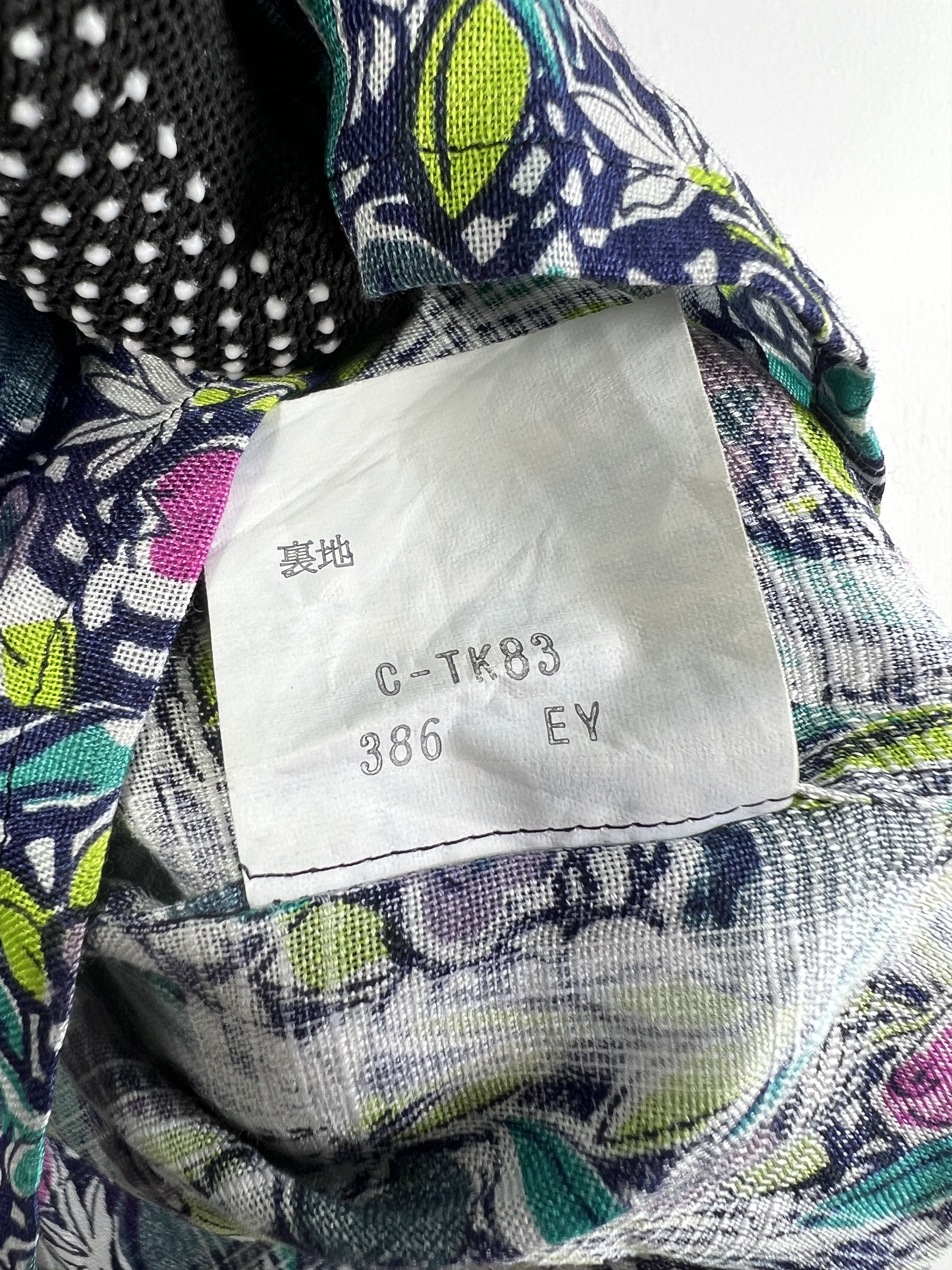 Vintage × Yves Saint Laurent Yves Saint Laurent Chemisiers Sleeveless Blouse (M) GTMP051 Size M / US 6-8 / IT 42-44 - 7 Thumbnail