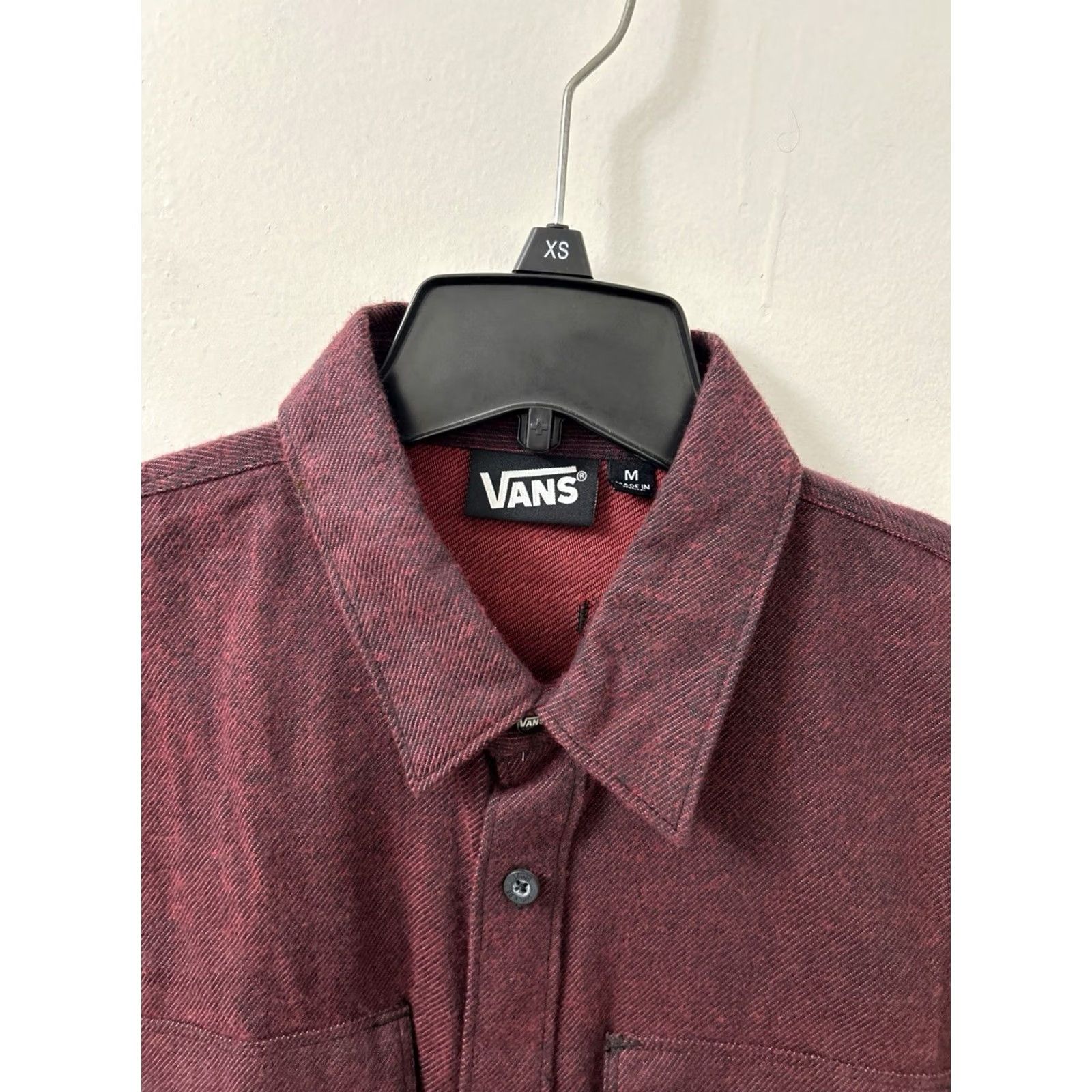Vans VANS Shirt Mens M Red Burgundy Flannel Long Sleeve Button Down Logo Chest Pocket Outdoor Army 90s Style Mens Size US M / EU 48-50 / 2 - 6 Thumbnail