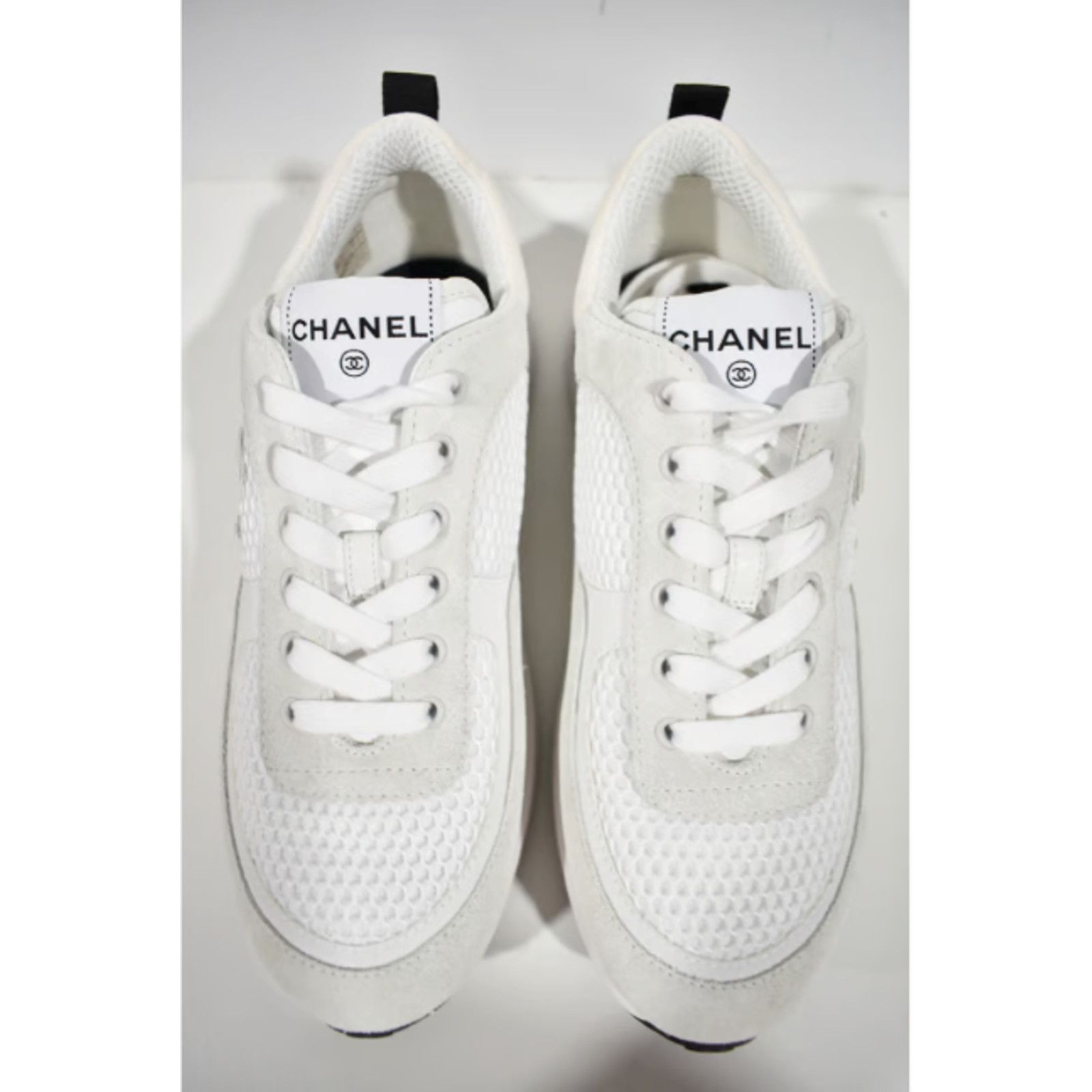 Chanel 22P Classic CC Lace Up Flat Runner Trainer Sneaker 39.5 Size US 9.5 / IT 39.5 - 9 Thumbnail