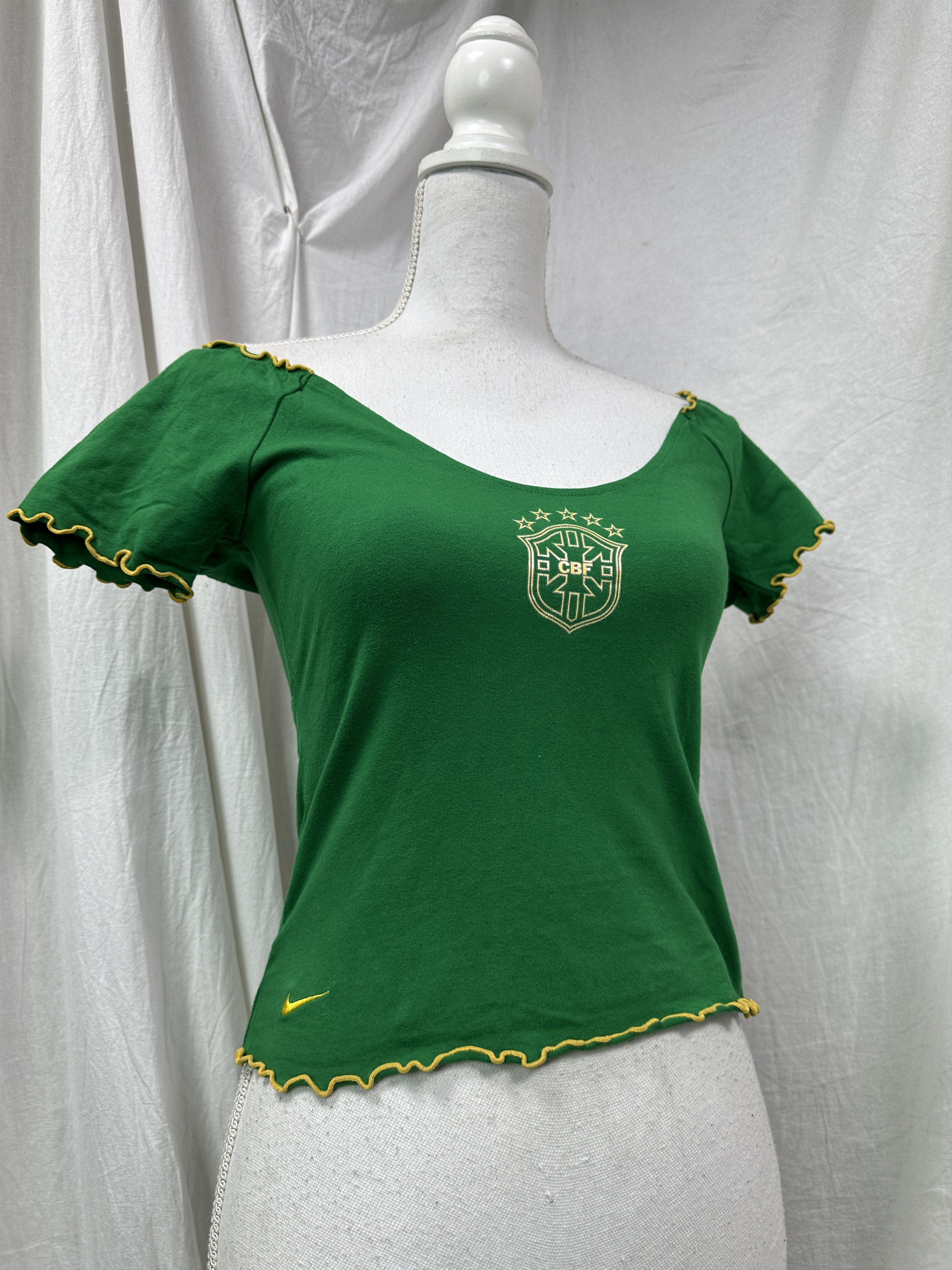Nike Vintage Sporty Streetwear Nike Brasil Crop Top Y2K Size XS / US 0-2 / IT 36-38 - 1 Thumbnail