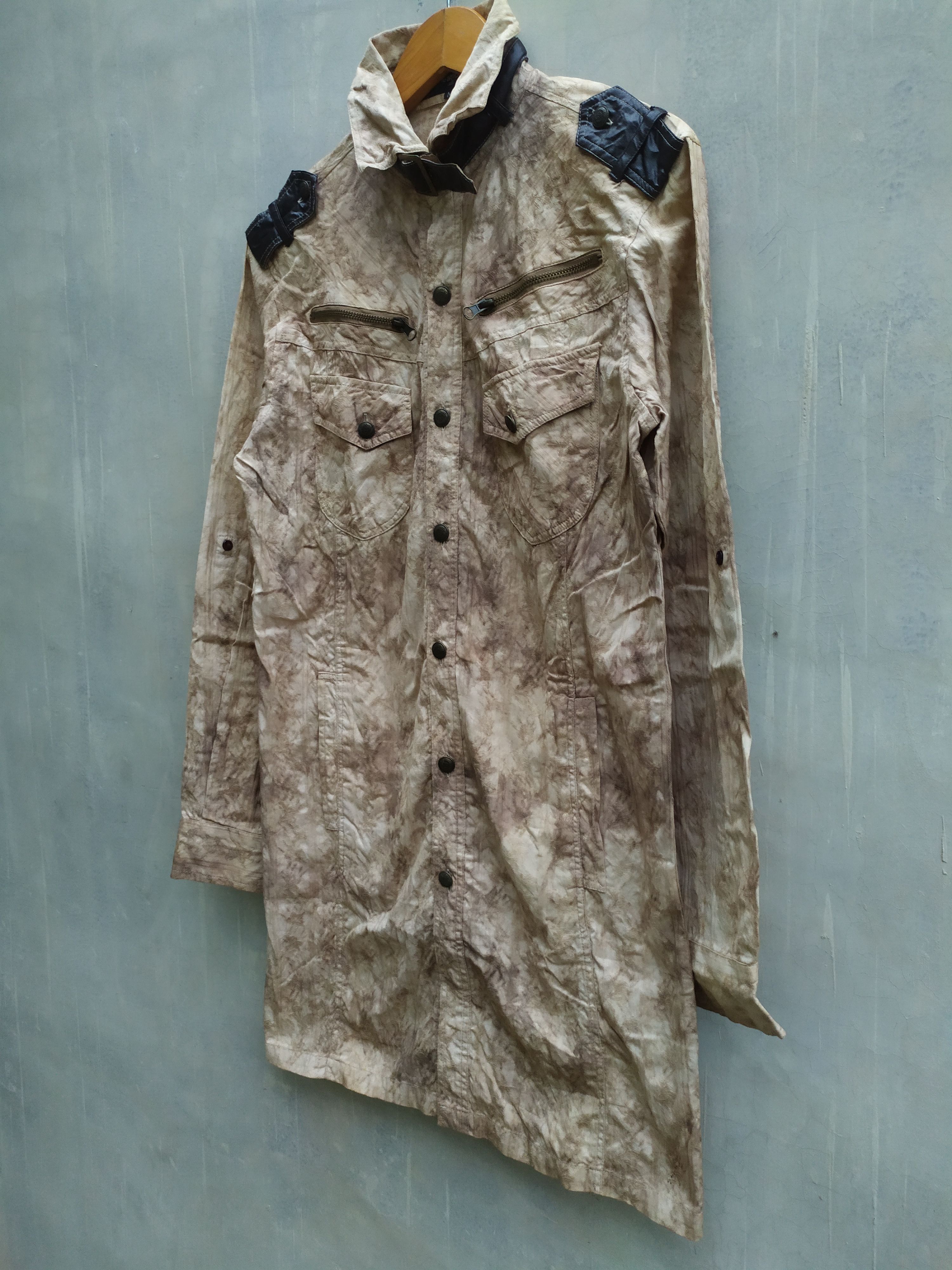 In The Attic In The Attic Homme Long Shift Size US M / EU 48-50 / 2 - 2 Thumbnail